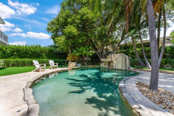 235 W SEAVIEW CIR, DUCK KEY, FL 33050 - Image ad711368e02ecb9f7183fc1fca14fa2d/3668102545
