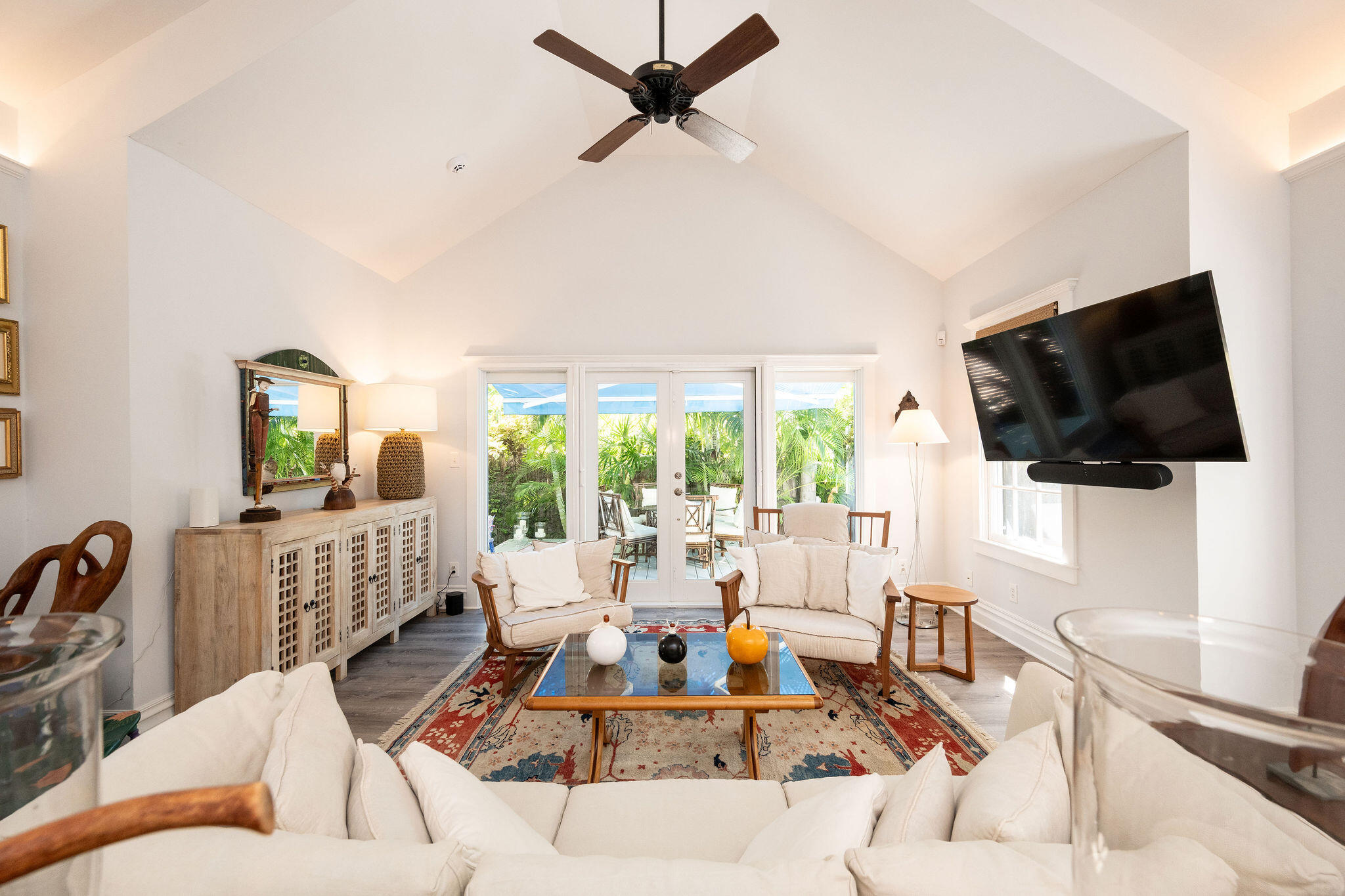 Key West, Florida 33040, United States, 2 Bedrooms Bedrooms, ,2 BathroomsBathrooms,Residential,Active,184830