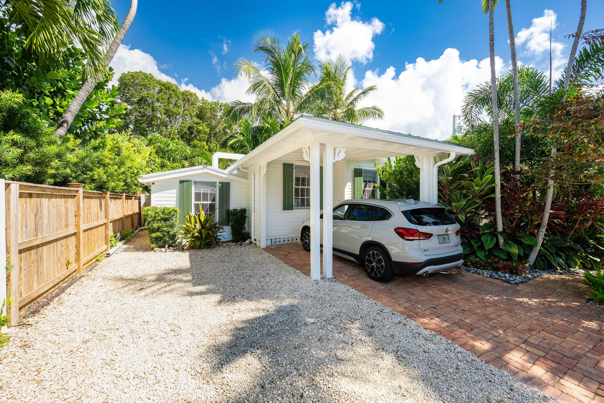 Key West, Florida 33040, United States, 2 Bedrooms Bedrooms, ,2 BathroomsBathrooms,Residential,Active,184830