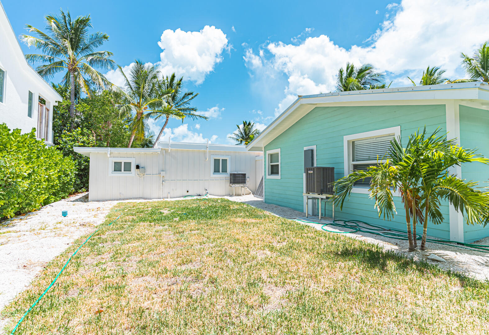 Islamorada, Florida 33036, United States, 4 Bedrooms Bedrooms, ,4 BathroomsBathrooms,Residential,Active,13002