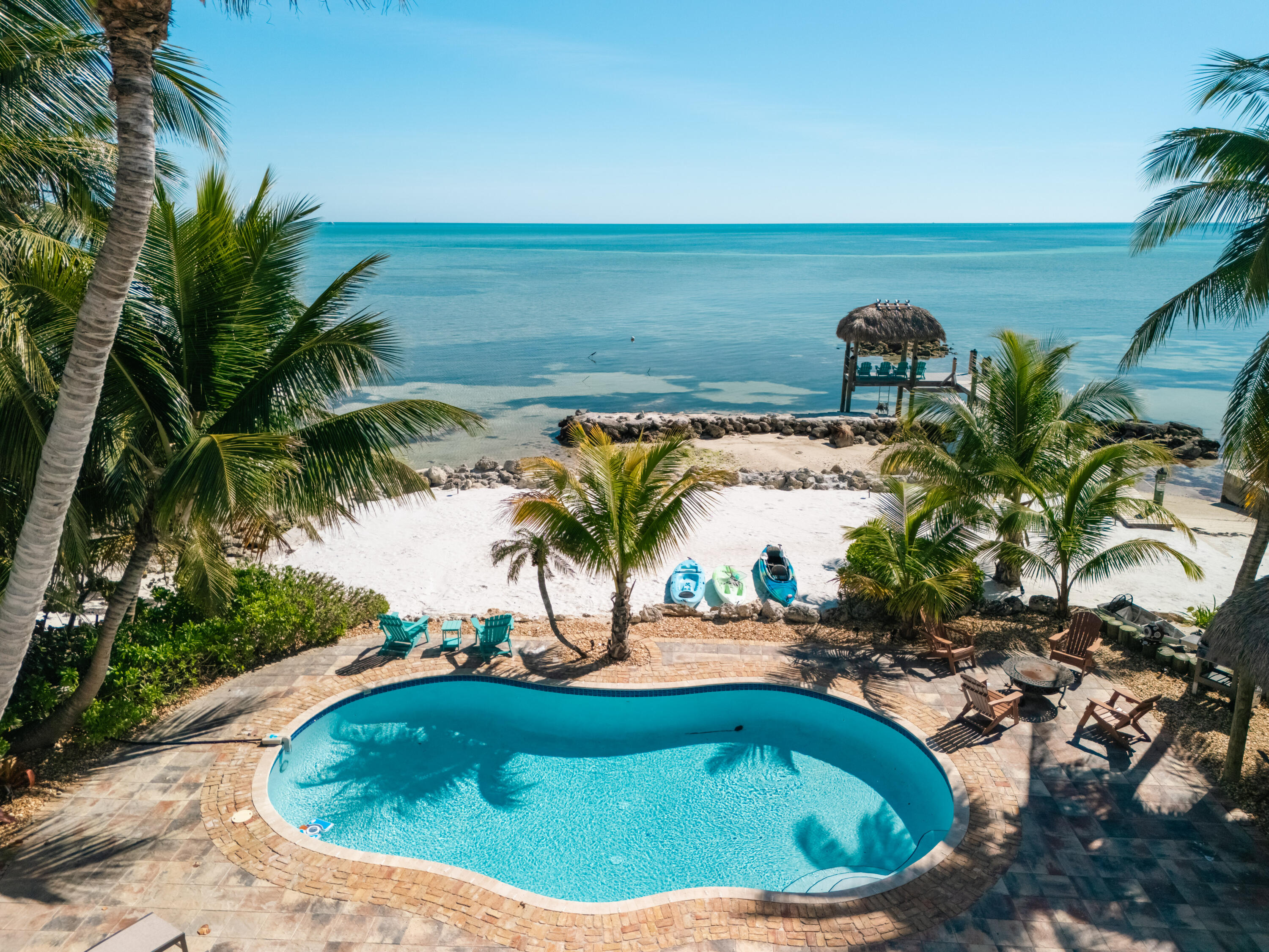 Islamorada, Florida 33036, United States, 4 Bedrooms Bedrooms, ,4 BathroomsBathrooms,Residential,Active,13002