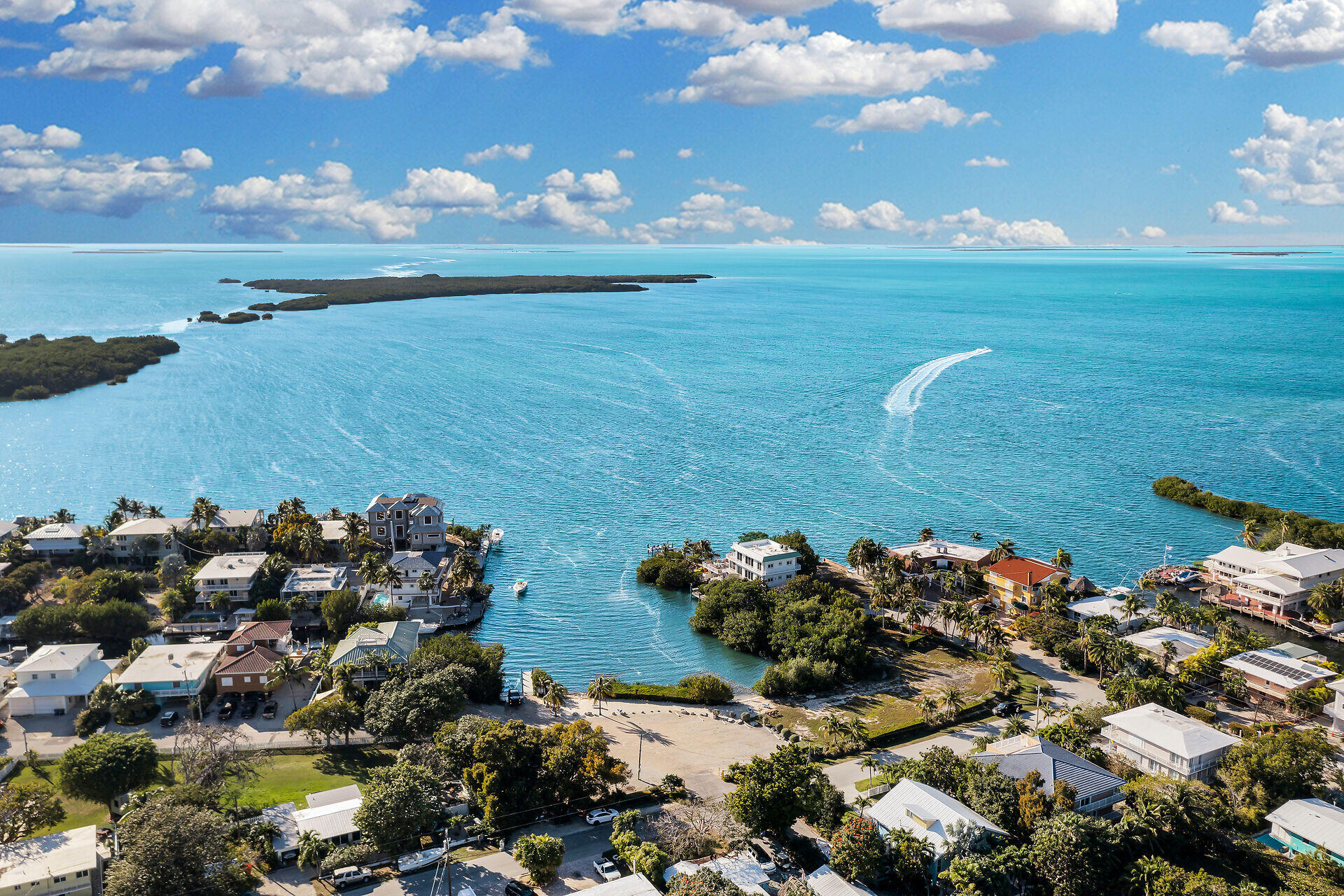 Tavernier, Florida 33070, United States, 2 Bedrooms Bedrooms, ,2 BathroomsBathrooms,Residential,Active,108414