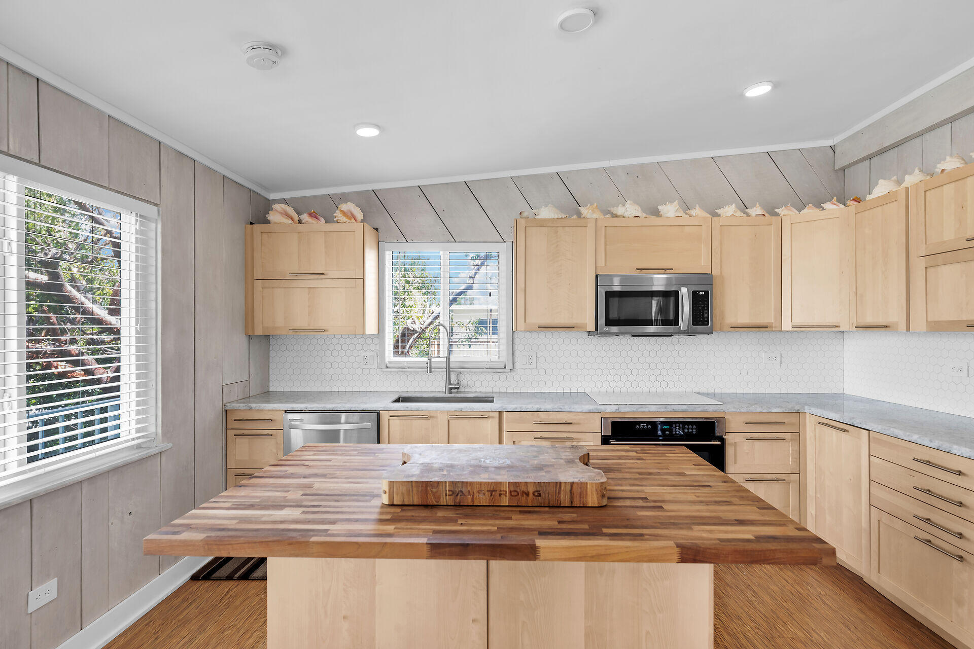 Tavernier, Florida 33070, United States, 2 Bedrooms Bedrooms, ,2 BathroomsBathrooms,Residential,Active,108414