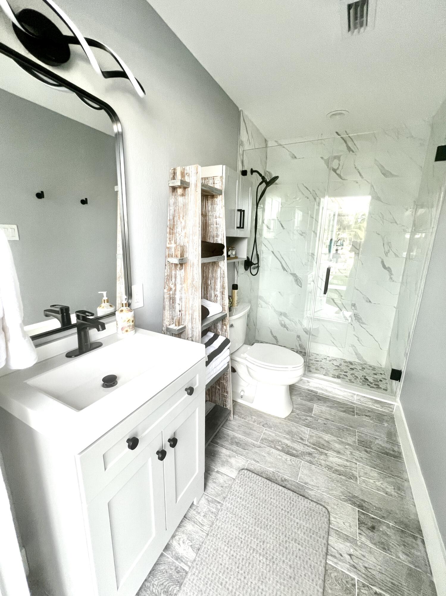 Key Haven, Florida 33040, United States, 3 Bedrooms Bedrooms, ,3 BathroomsBathrooms,Residential,Contingent,24681