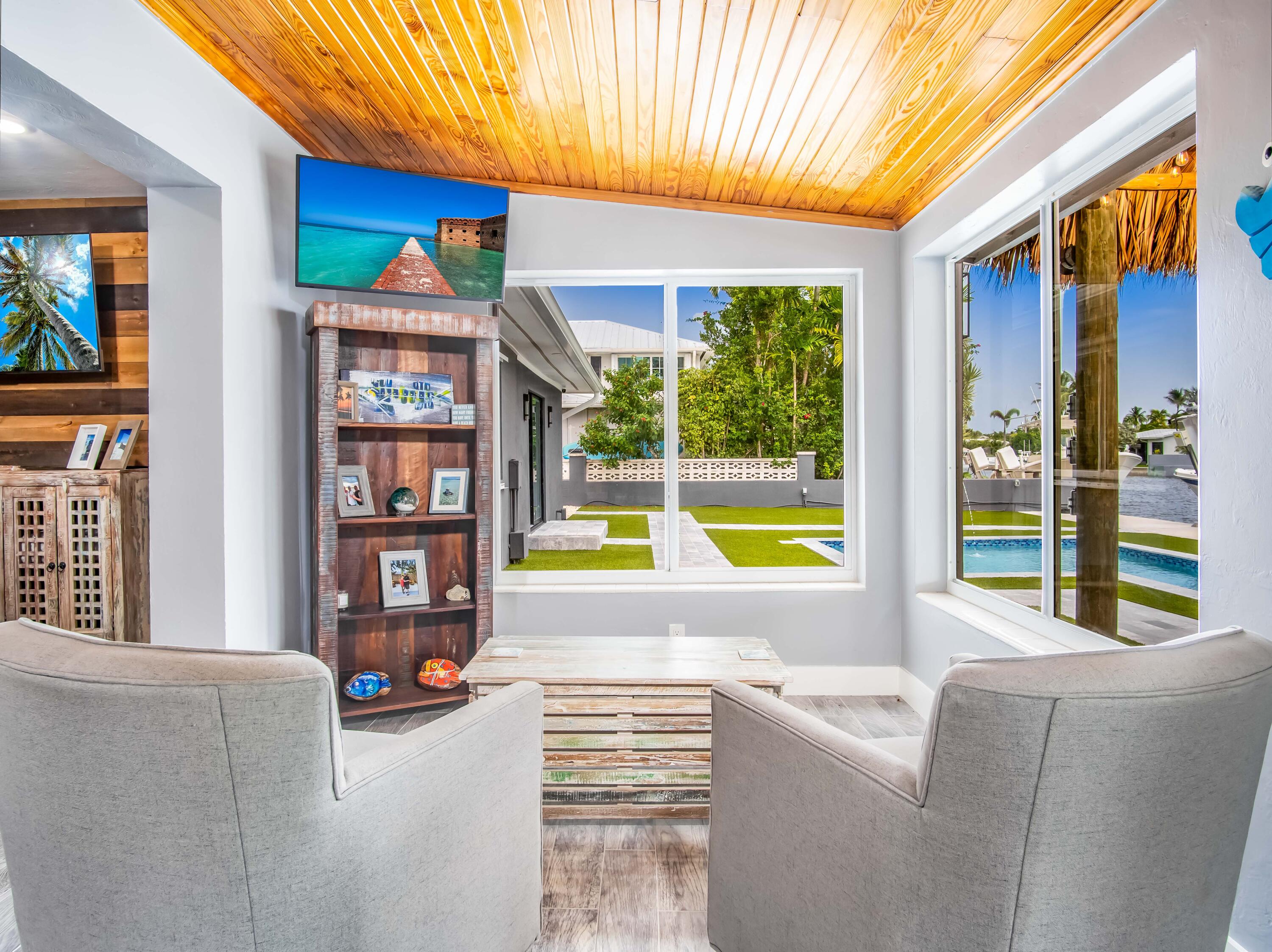 Key Haven, Florida 33040, United States, 3 Bedrooms Bedrooms, ,3 BathroomsBathrooms,Residential,Contingent,24681