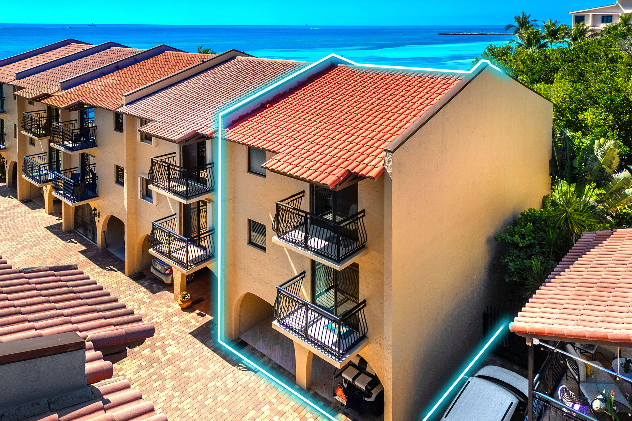 Key West, Florida 33040, United States, 2 Bedrooms Bedrooms, ,3 BathroomsBathrooms,Residential,Active,89572