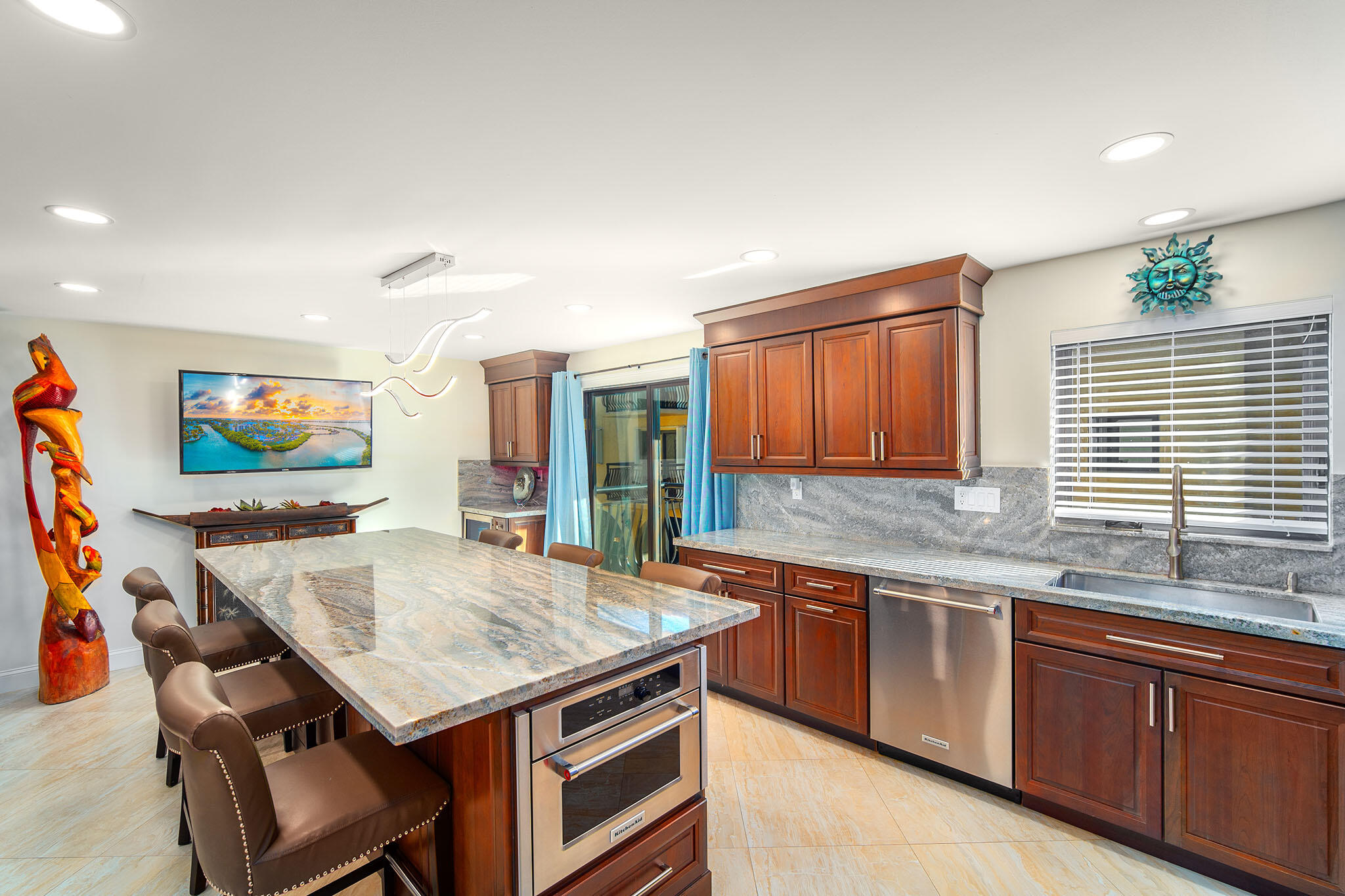 Key West, Florida 33040, United States, 2 Bedrooms Bedrooms, ,3 BathroomsBathrooms,Residential,Active,89572