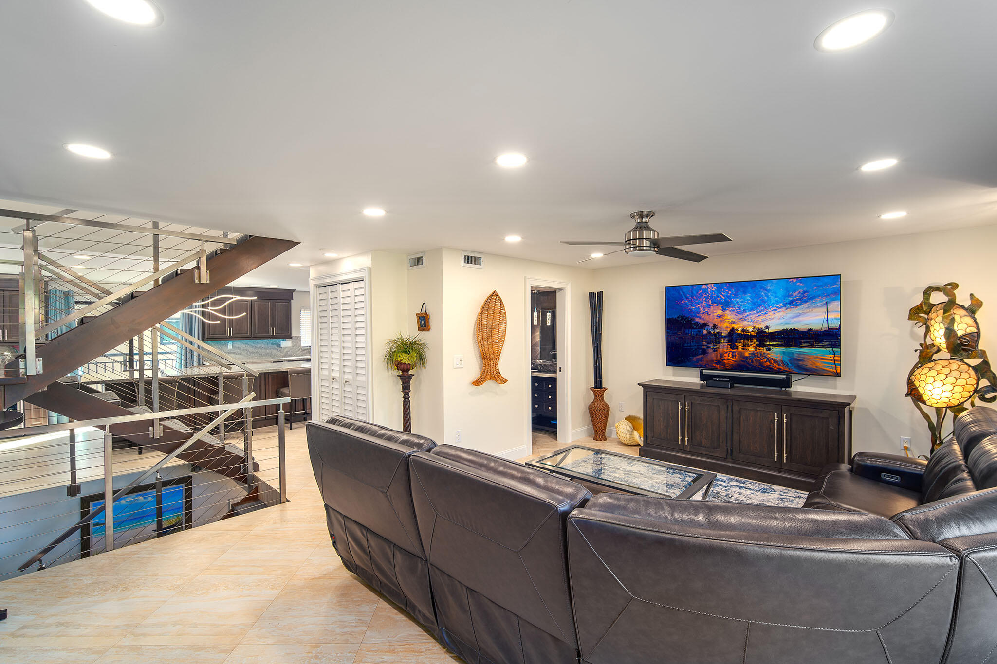 Key West, Florida 33040, United States, 2 Bedrooms Bedrooms, ,3 BathroomsBathrooms,Residential,Active,89572