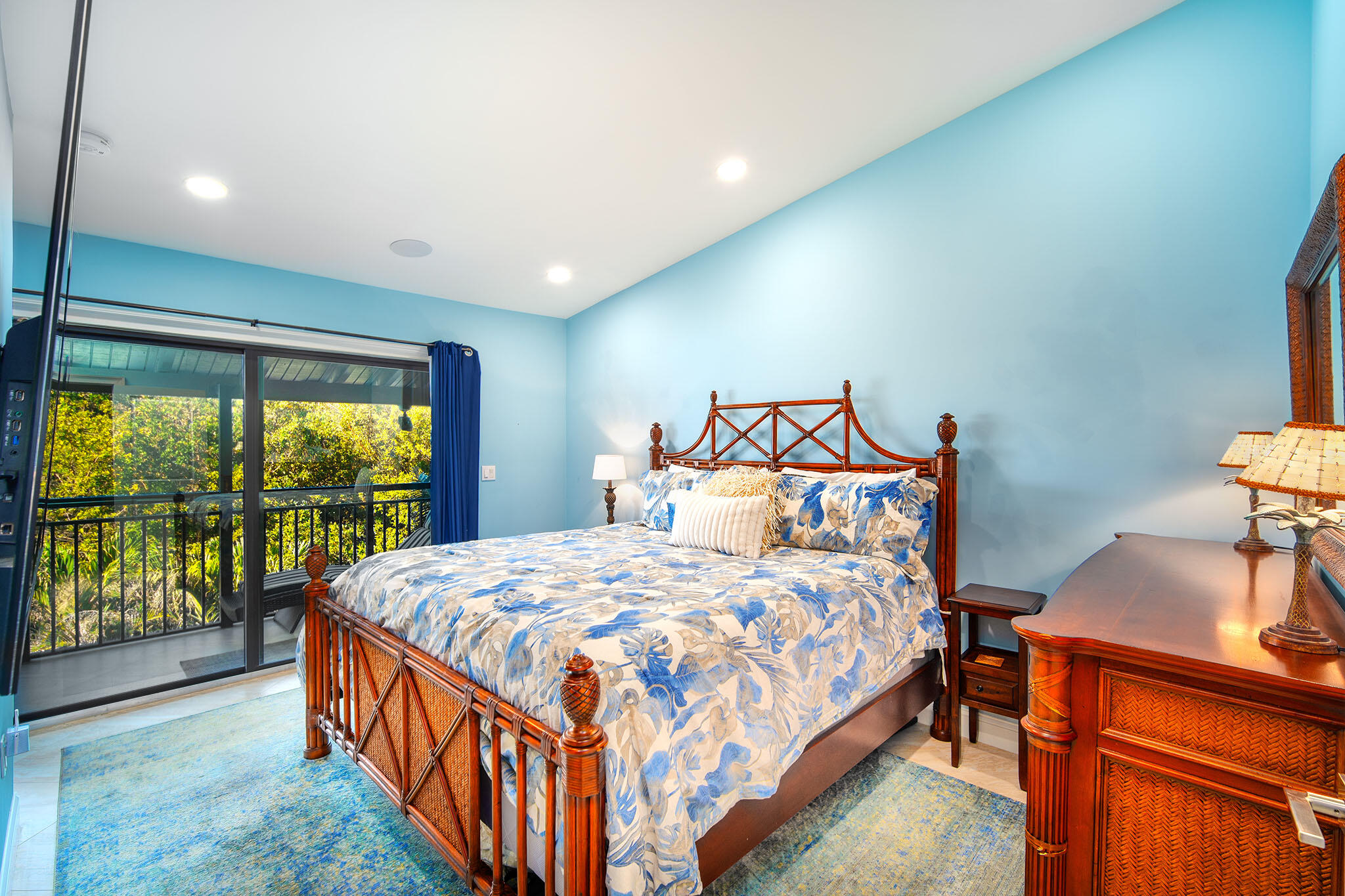 Key West, Florida 33040, United States, 2 Bedrooms Bedrooms, ,3 BathroomsBathrooms,Residential,Active,89572