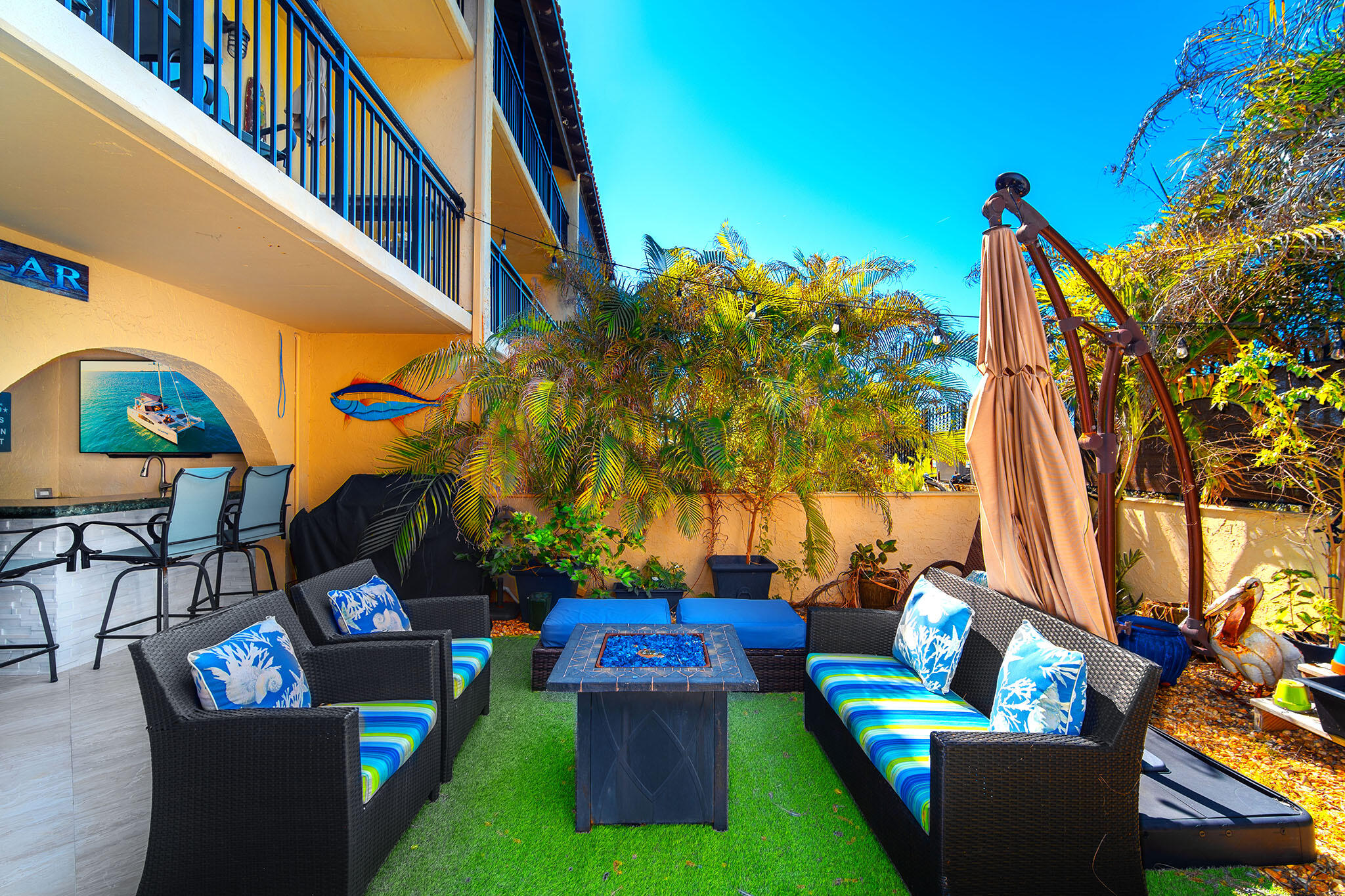 Key West, Florida 33040, United States, 2 Bedrooms Bedrooms, ,3 BathroomsBathrooms,Residential,Active,89572