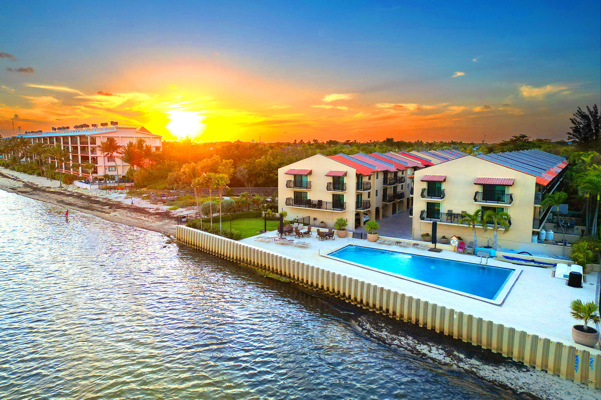 Key West, Florida 33040, United States, 2 Bedrooms Bedrooms, ,3 BathroomsBathrooms,Residential,Active,89572