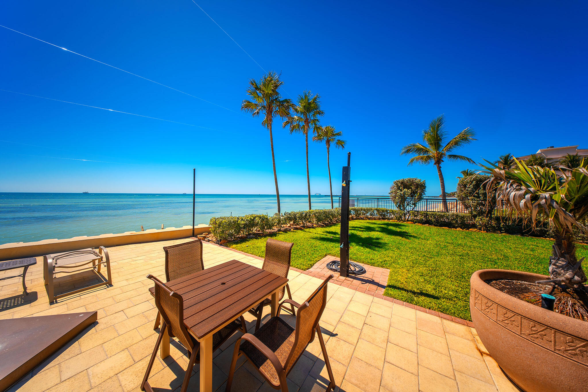 Key West, Florida 33040, United States, 2 Bedrooms Bedrooms, ,3 BathroomsBathrooms,Residential,Active,89572