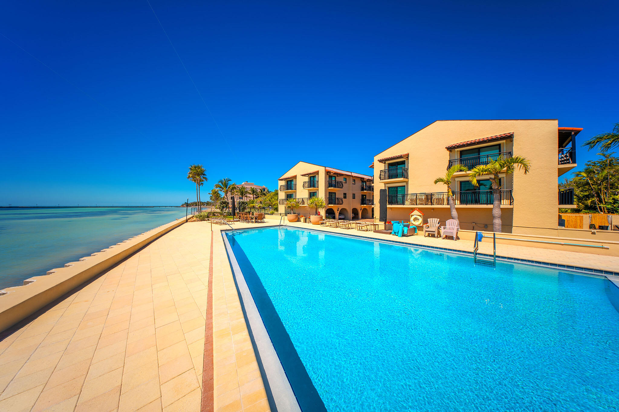 Key West, Florida 33040, United States, 2 Bedrooms Bedrooms, ,3 BathroomsBathrooms,Residential,Active,89572