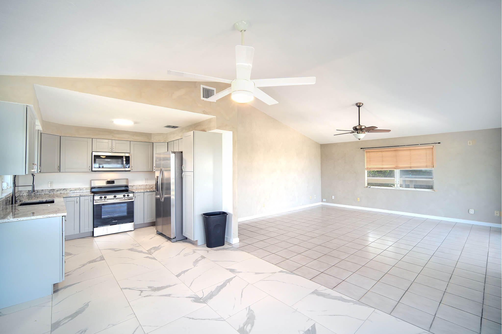 Summerland, Florida 33042, United States, 2 Bedrooms Bedrooms, ,2 BathroomsBathrooms,Residential,Active,189105