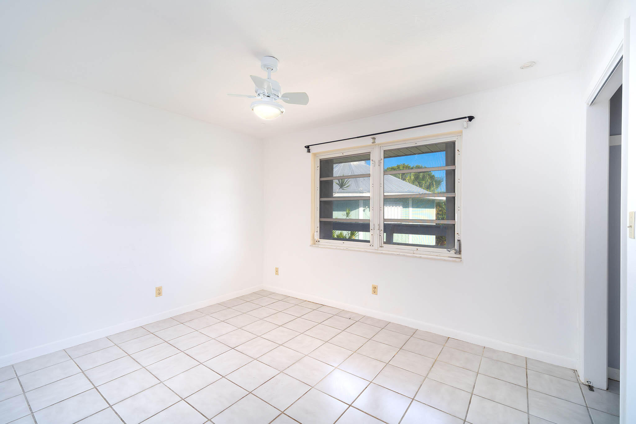 Summerland, Florida 33042, United States, 2 Bedrooms Bedrooms, ,2 BathroomsBathrooms,Residential,Active,189105