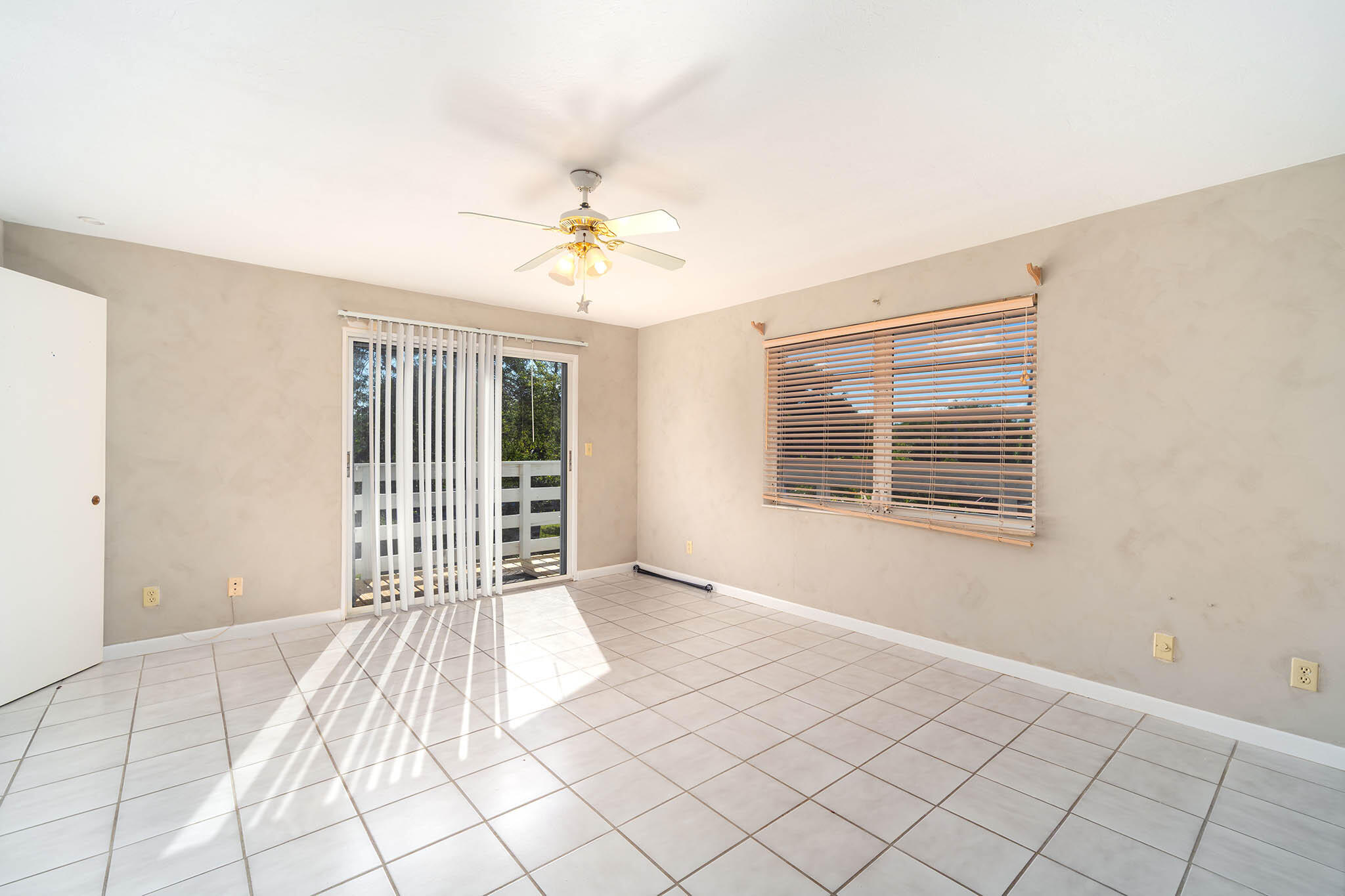 Summerland, Florida 33042, United States, 2 Bedrooms Bedrooms, ,2 BathroomsBathrooms,Residential,Active,189105