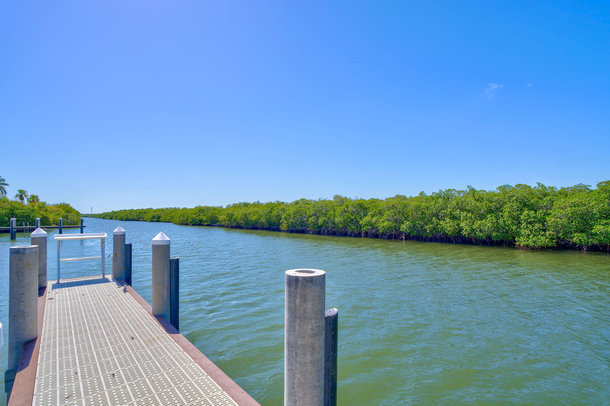 Marathon, Florida 33050, United States, 18 Bedrooms Bedrooms, ,20 BathroomsBathrooms,Commercial,Active,135272