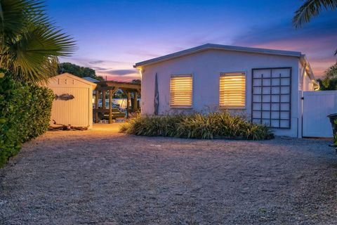 1127 Gulfstream Lane KEY LARGO FL 33037