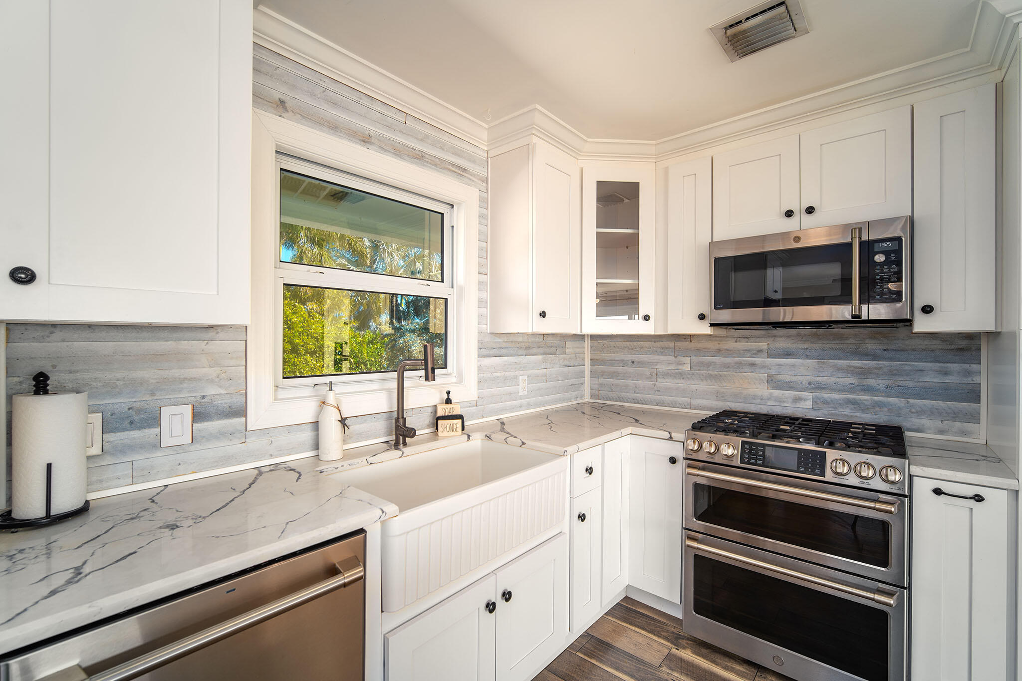 Sugarloaf, Florida 33042, United States, 2 Bedrooms Bedrooms, ,2 BathroomsBathrooms,Residential,Pending,26937