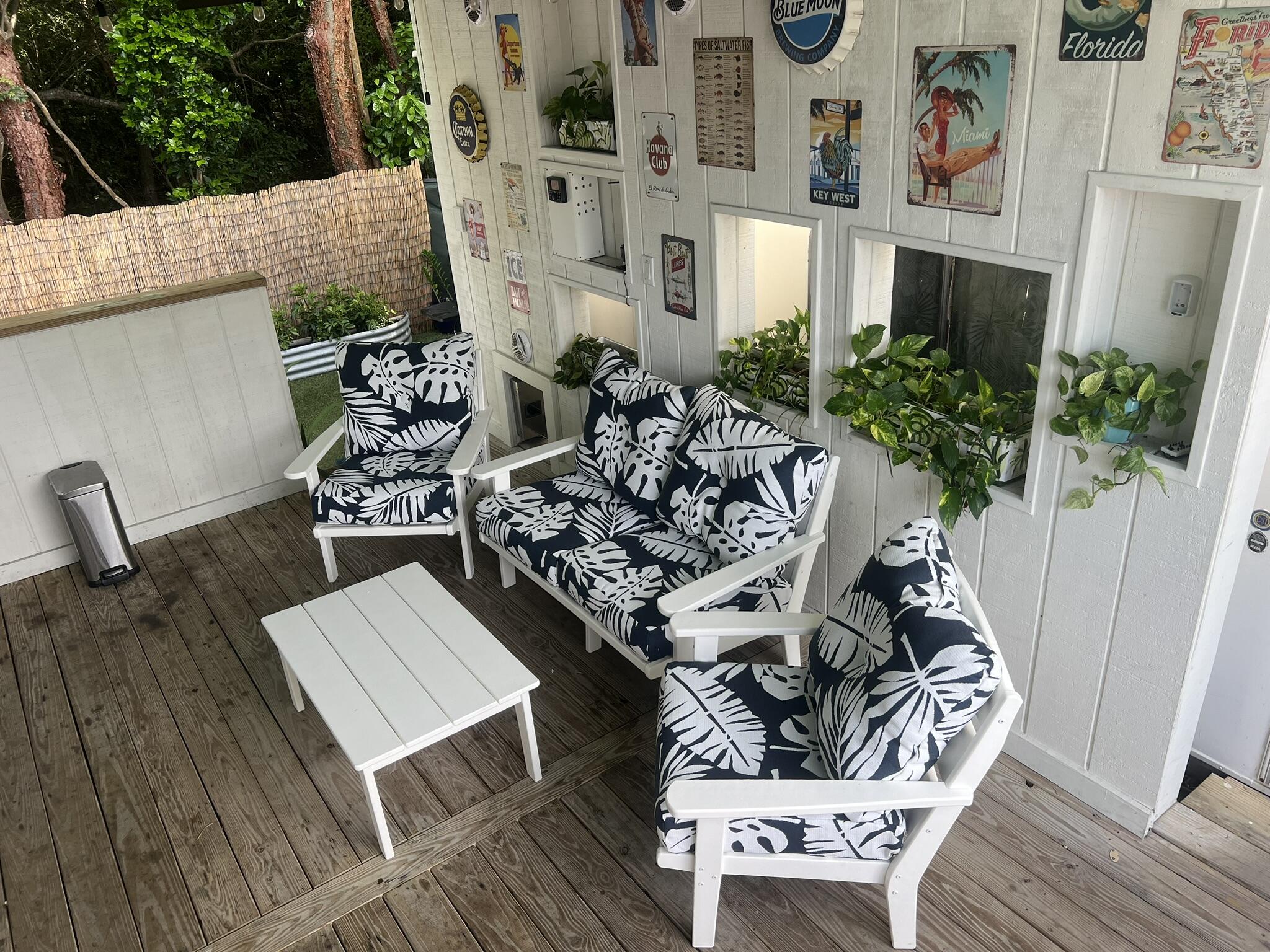 325 Calusa Street 121