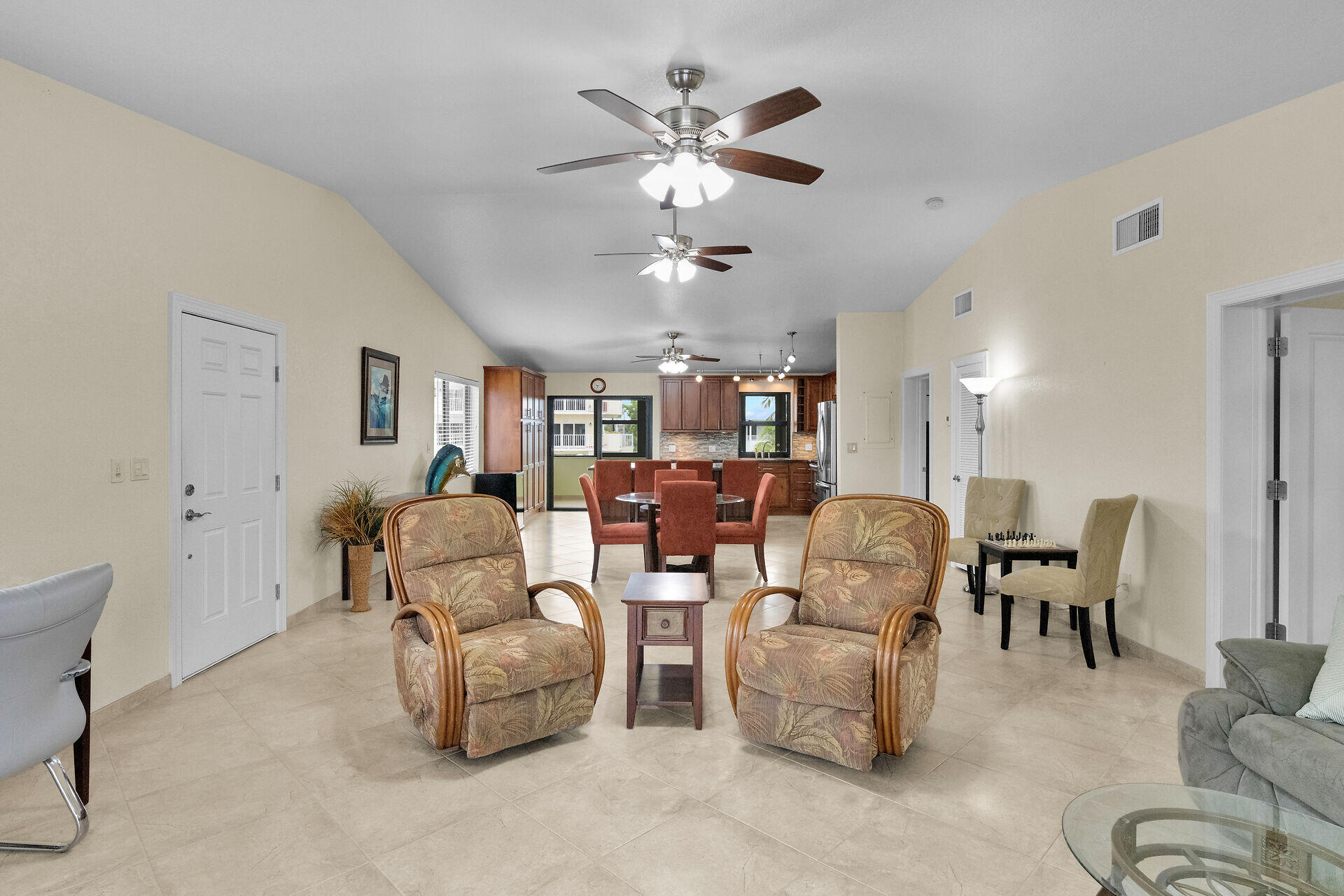 Islamorada, Florida 33036, United States, 2 Bedrooms Bedrooms, ,2 BathroomsBathrooms,Residential,Active,173619