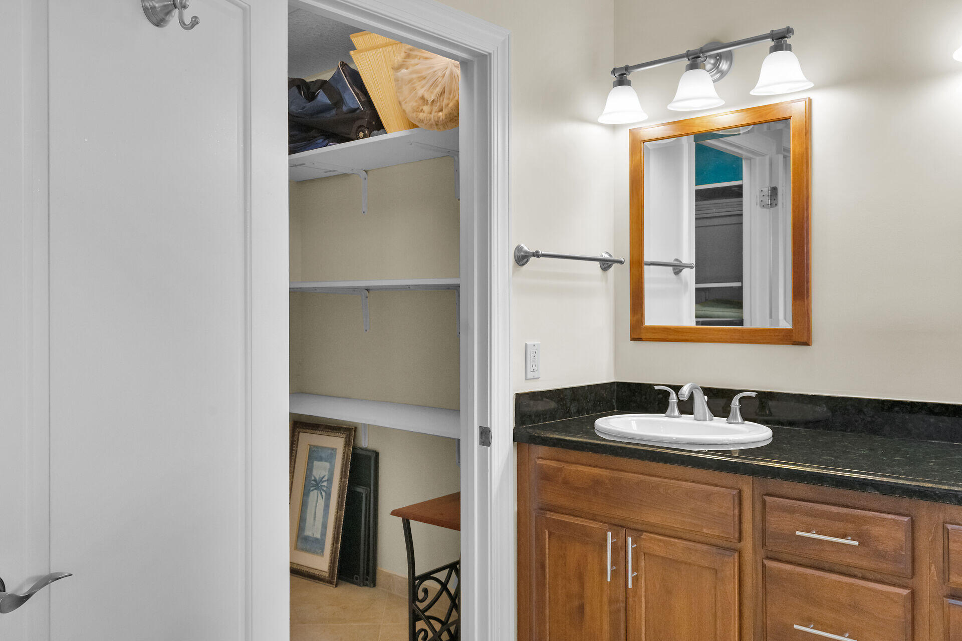 Islamorada, Florida 33036, United States, 2 Bedrooms Bedrooms, ,2 BathroomsBathrooms,Residential,Active,173619