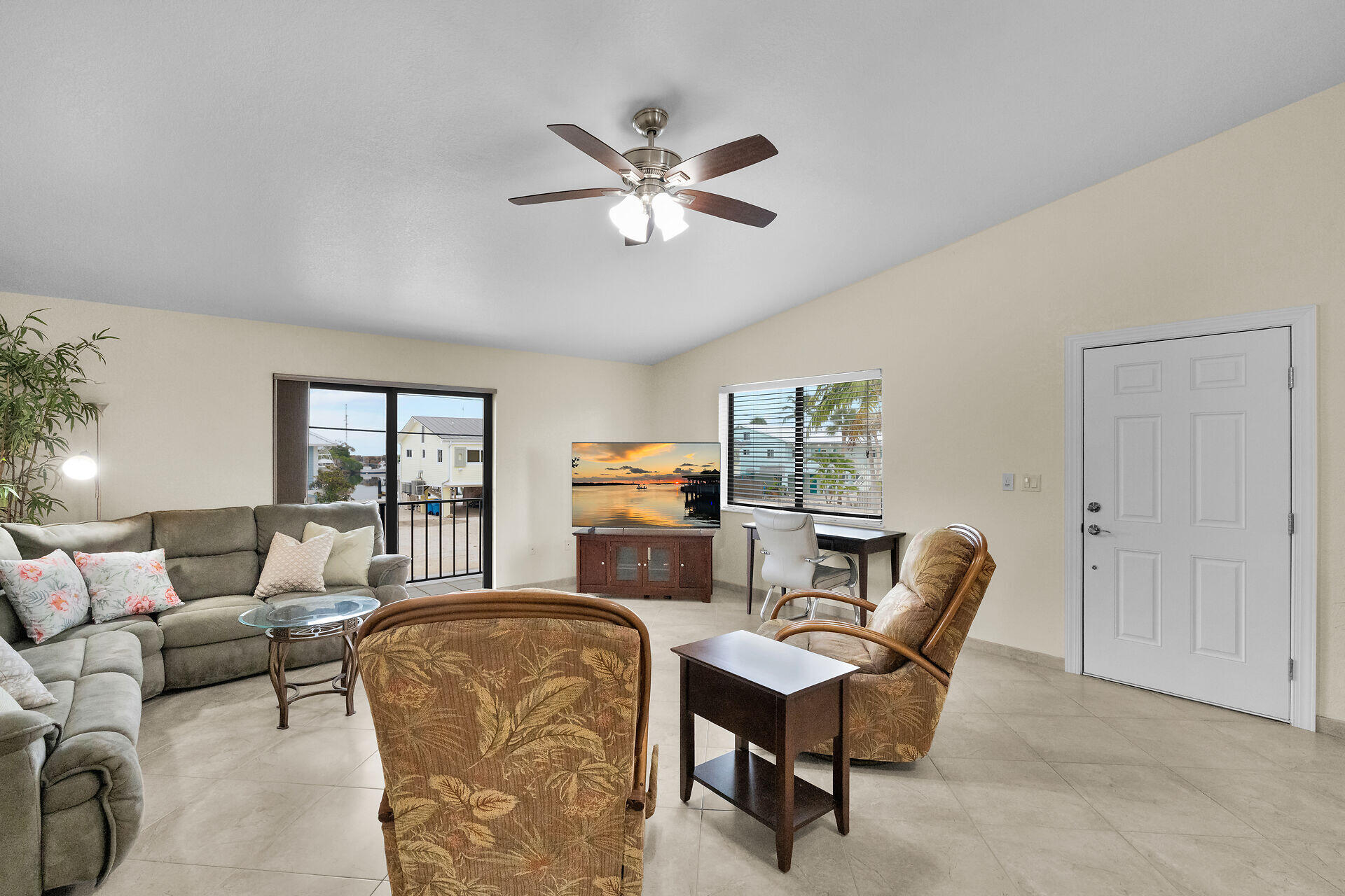 Islamorada, Florida 33036, United States, 2 Bedrooms Bedrooms, ,2 BathroomsBathrooms,Residential,Active,173619