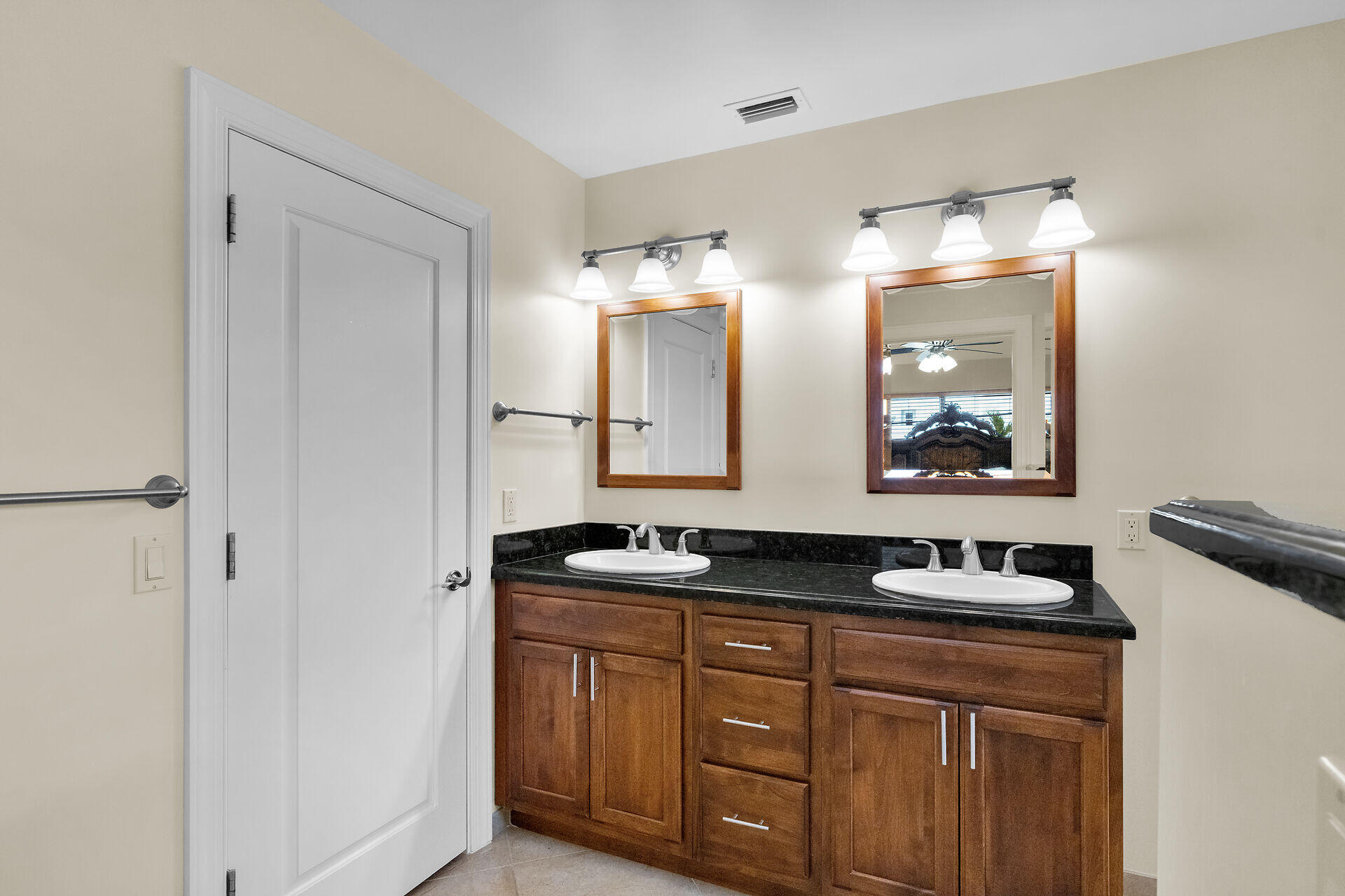 Islamorada, Florida 33036, United States, 2 Bedrooms Bedrooms, ,2 BathroomsBathrooms,Residential,Active,173619