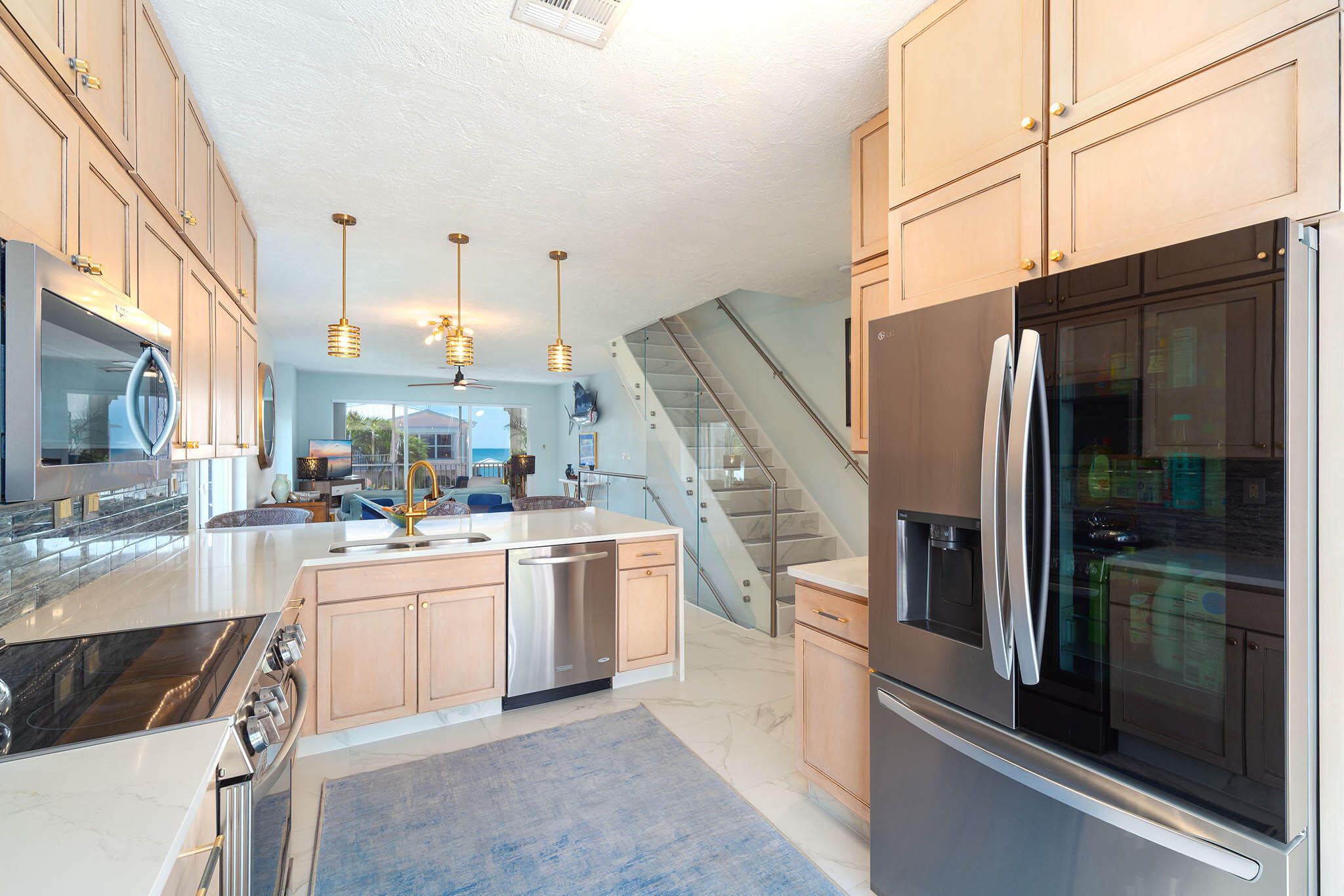 Marathon, Florida 33050, United States, 2 Bedrooms Bedrooms, ,3 BathroomsBathrooms,Residential,Active,221399