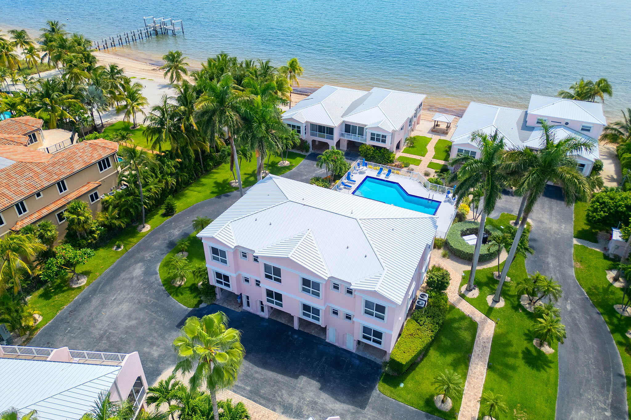 Marathon, Florida 33050, United States, 2 Bedrooms Bedrooms, ,3 BathroomsBathrooms,Residential,Active,221399