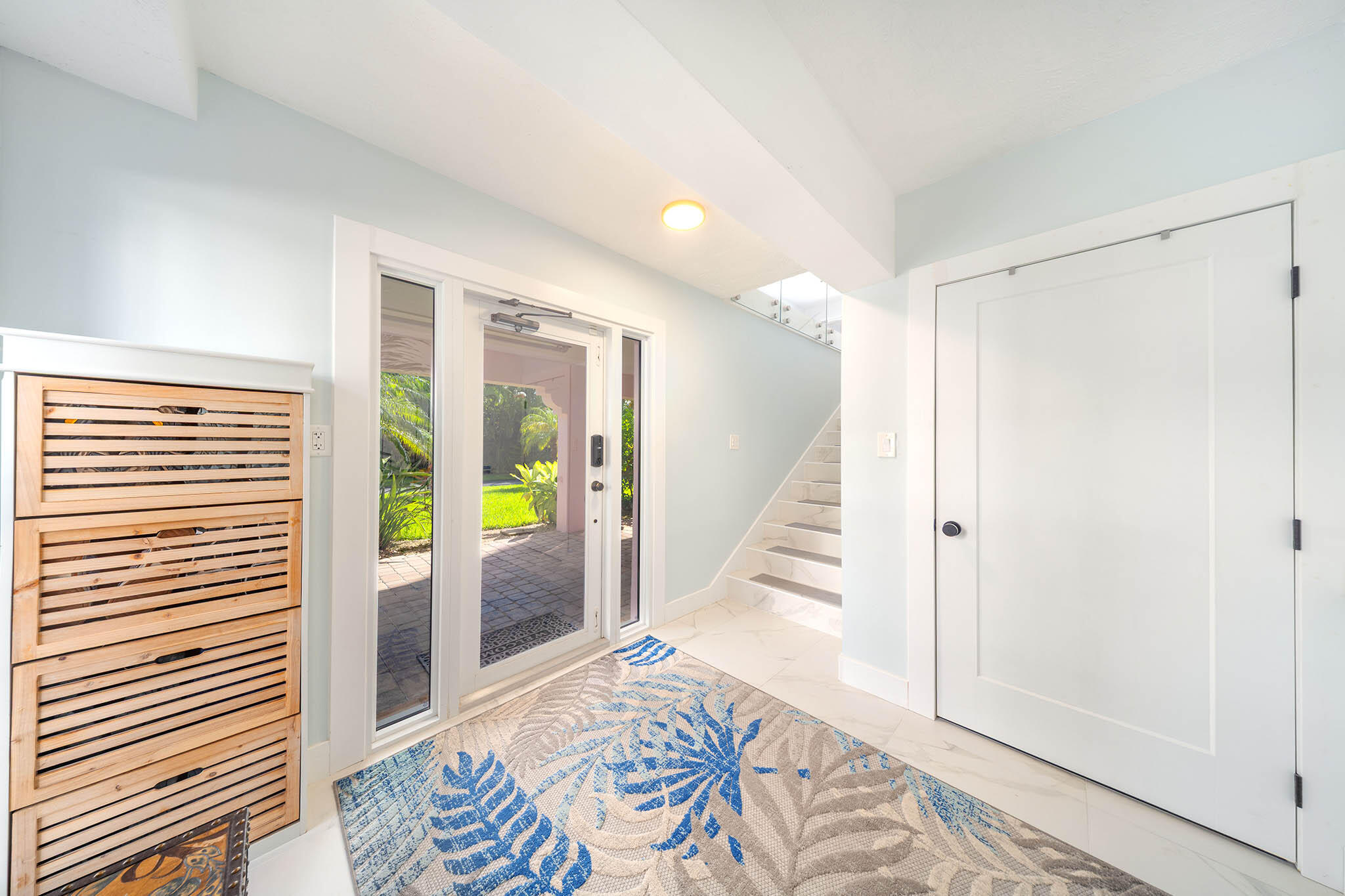 Marathon, Florida 33050, United States, 2 Bedrooms Bedrooms, ,3 BathroomsBathrooms,Residential,Active,221399