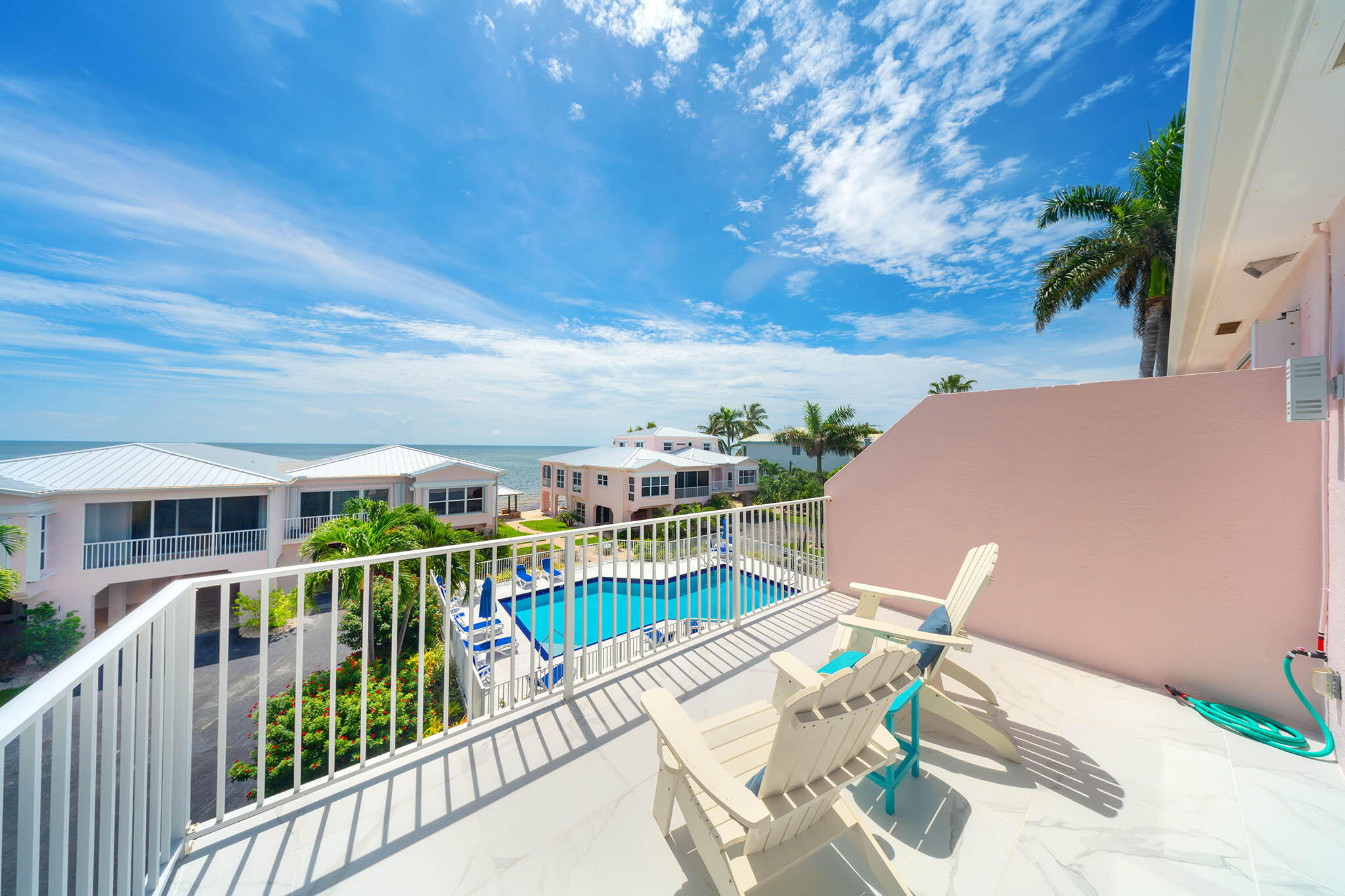 Marathon, Florida 33050, United States, 2 Bedrooms Bedrooms, ,3 BathroomsBathrooms,Residential,Active,221399