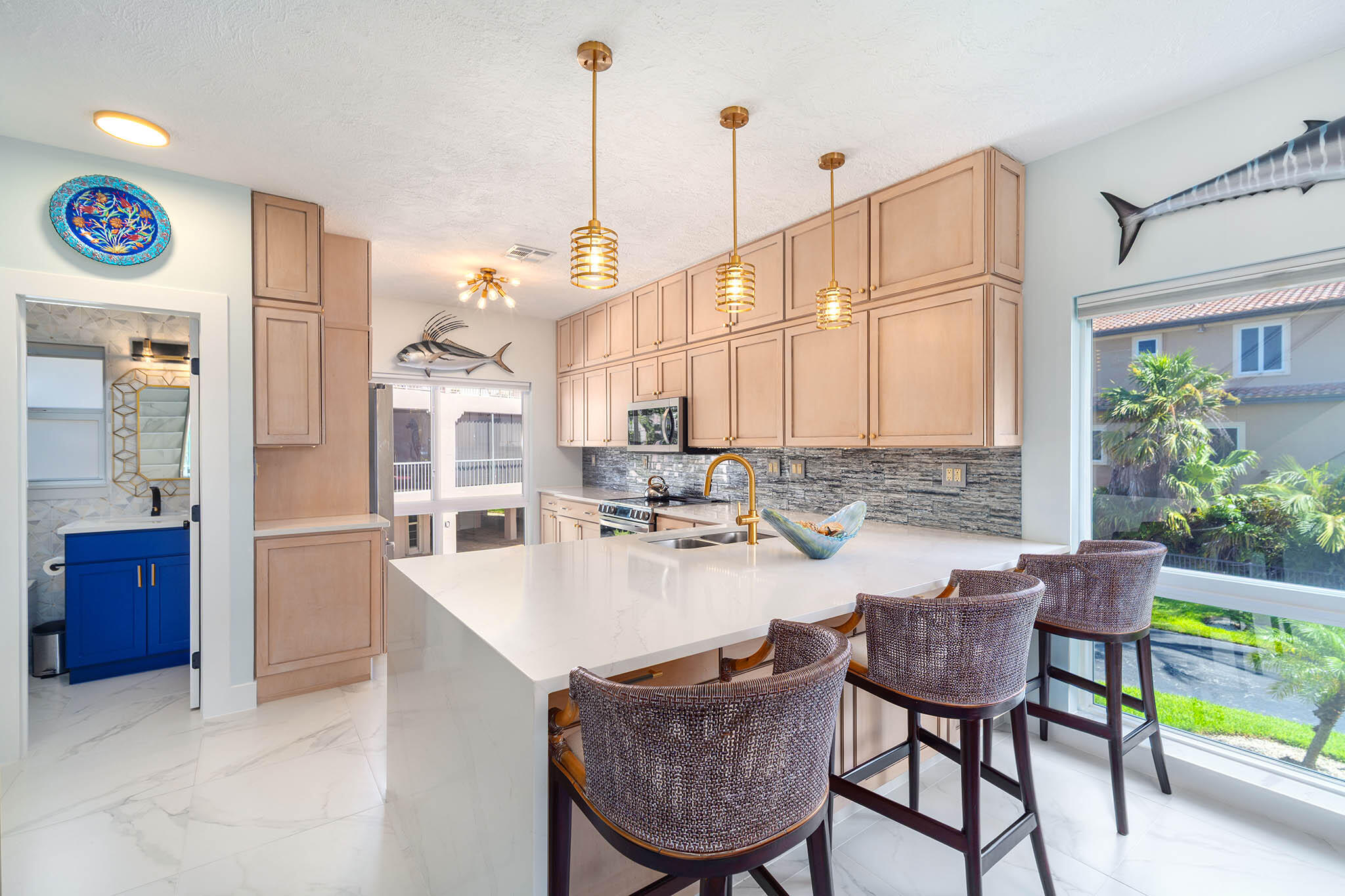 Marathon, Florida 33050, United States, 2 Bedrooms Bedrooms, ,3 BathroomsBathrooms,Residential,Active,221399