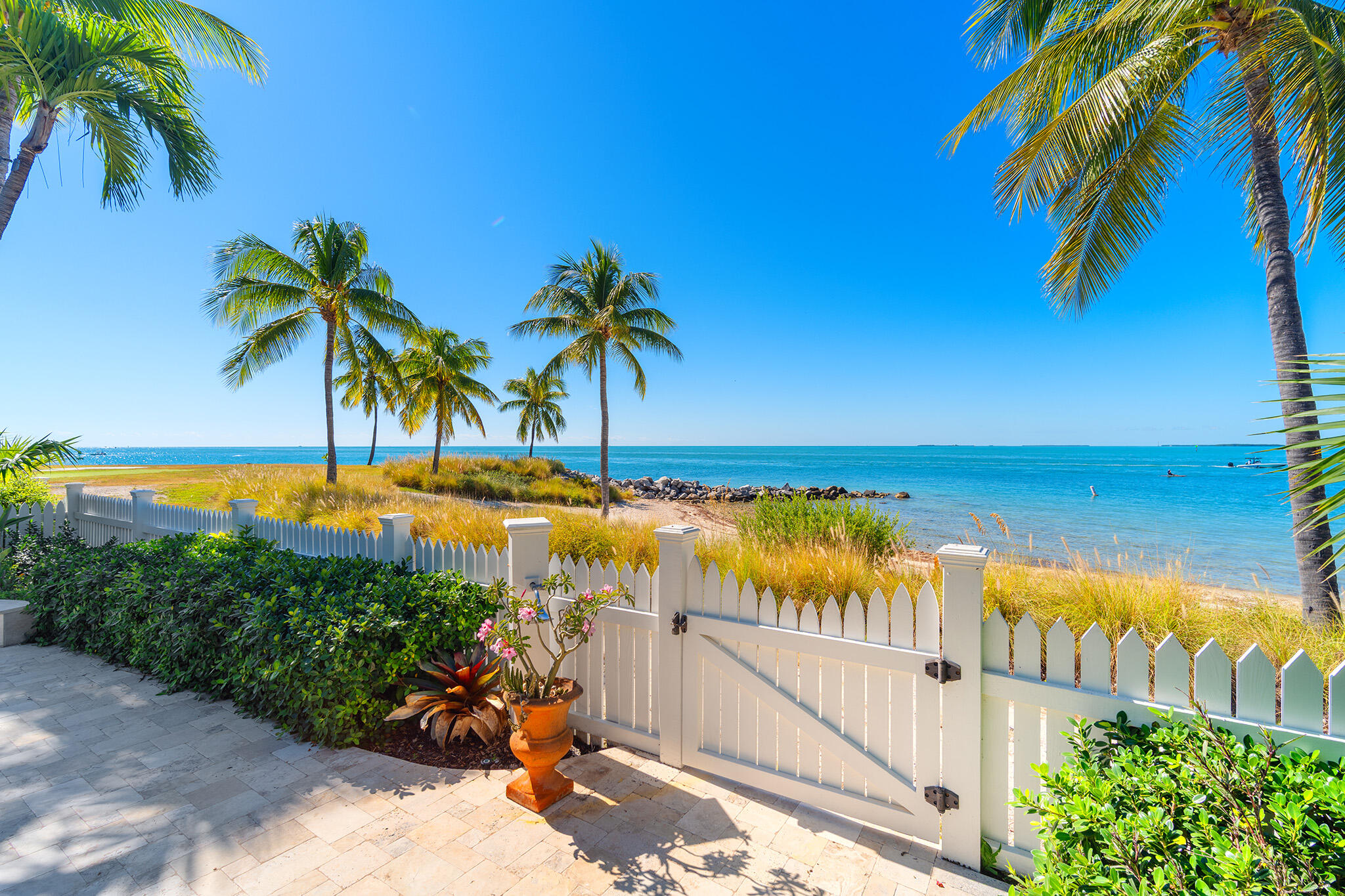 Key West, Florida 33040, United States, 4 Bedrooms Bedrooms, ,4 BathroomsBathrooms,Residential,Active,247253