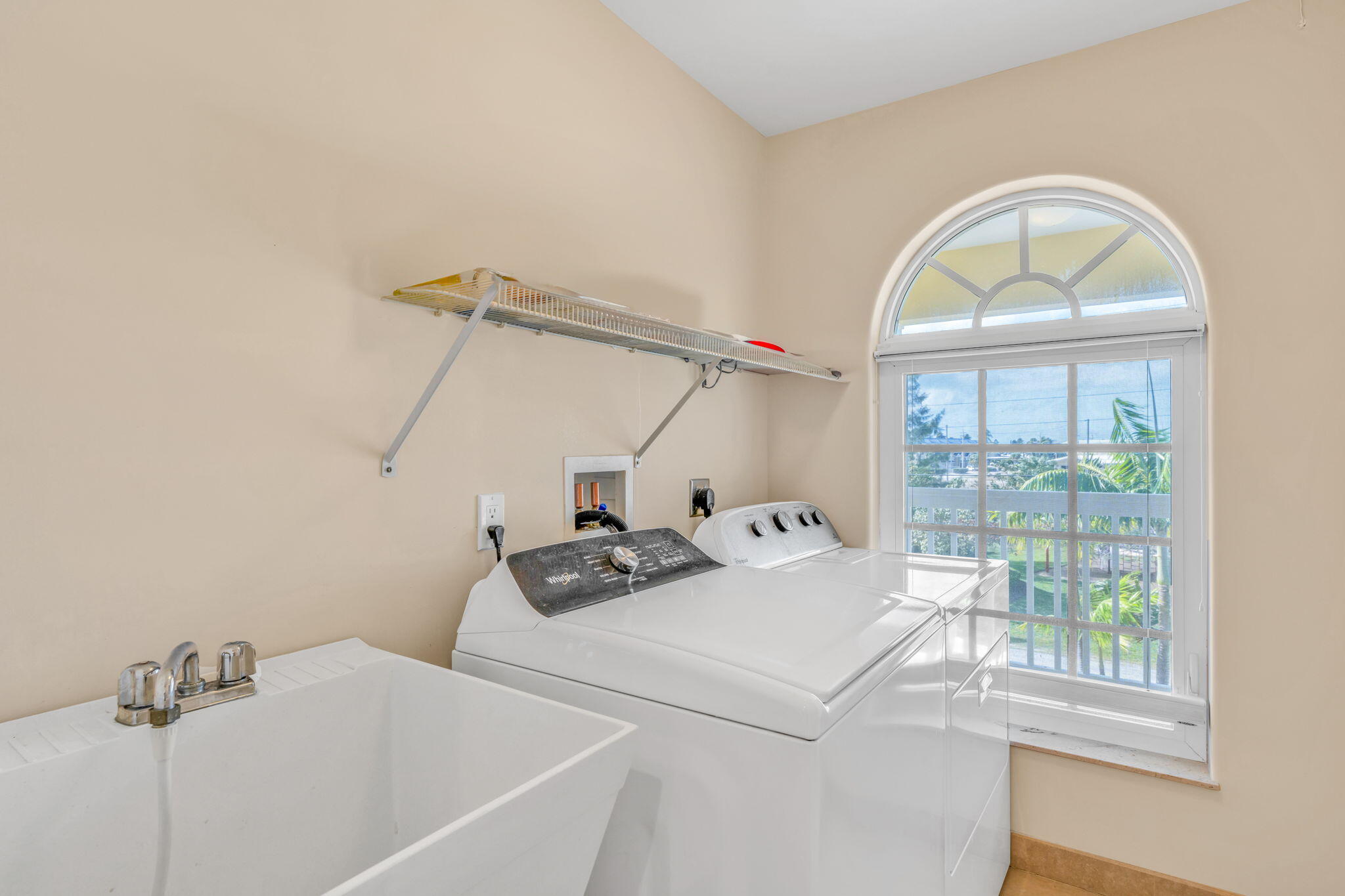 Key Colony, Florida 33051, United States, 4 Bedrooms Bedrooms, ,4 BathroomsBathrooms,Residential,Active,136092