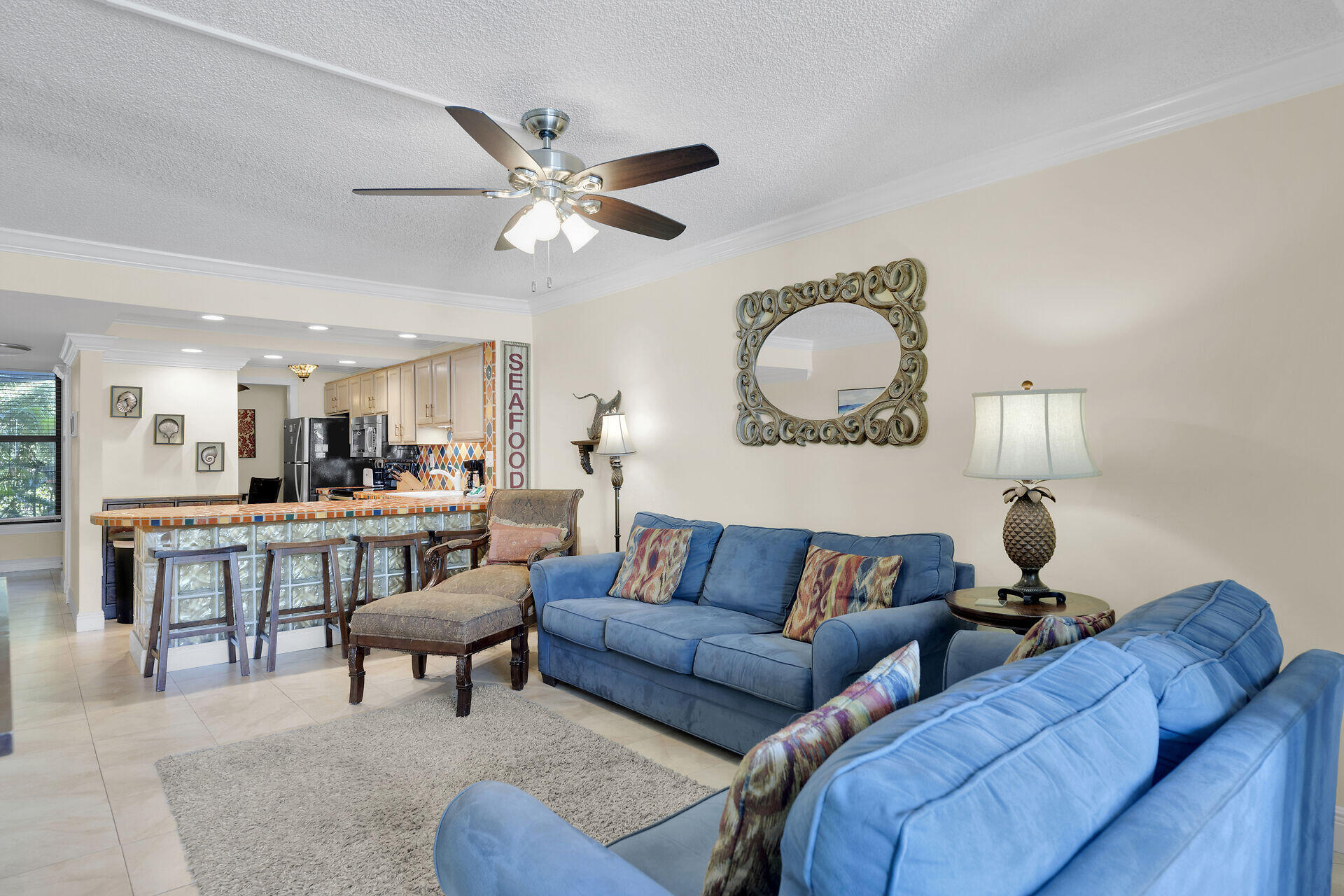 104350 Overseas Highway B105 and 30' boat slip