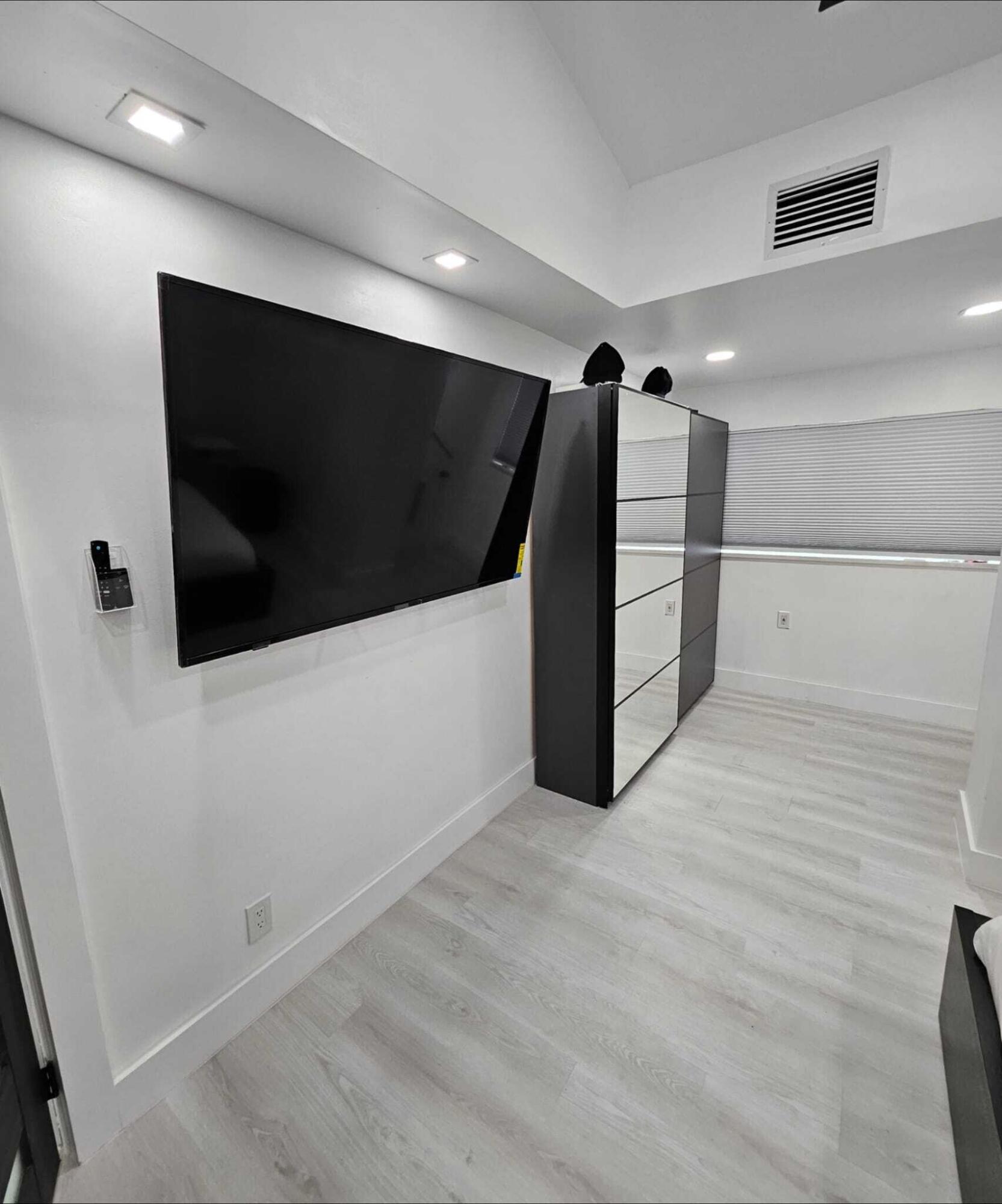 Key West, Florida 33040, United States, 2 Bedrooms Bedrooms, ,2 BathroomsBathrooms,Residential,Active,97151