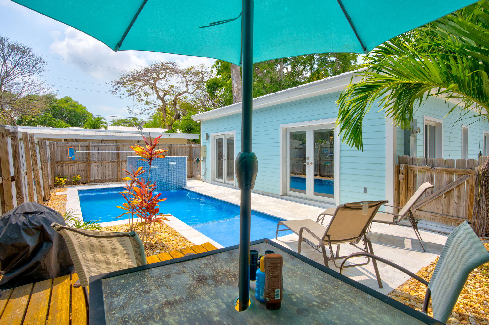 Key Largo, Florida 33037, United States, 3 Bedrooms Bedrooms, ,2 BathroomsBathrooms,Residential,Active,98785