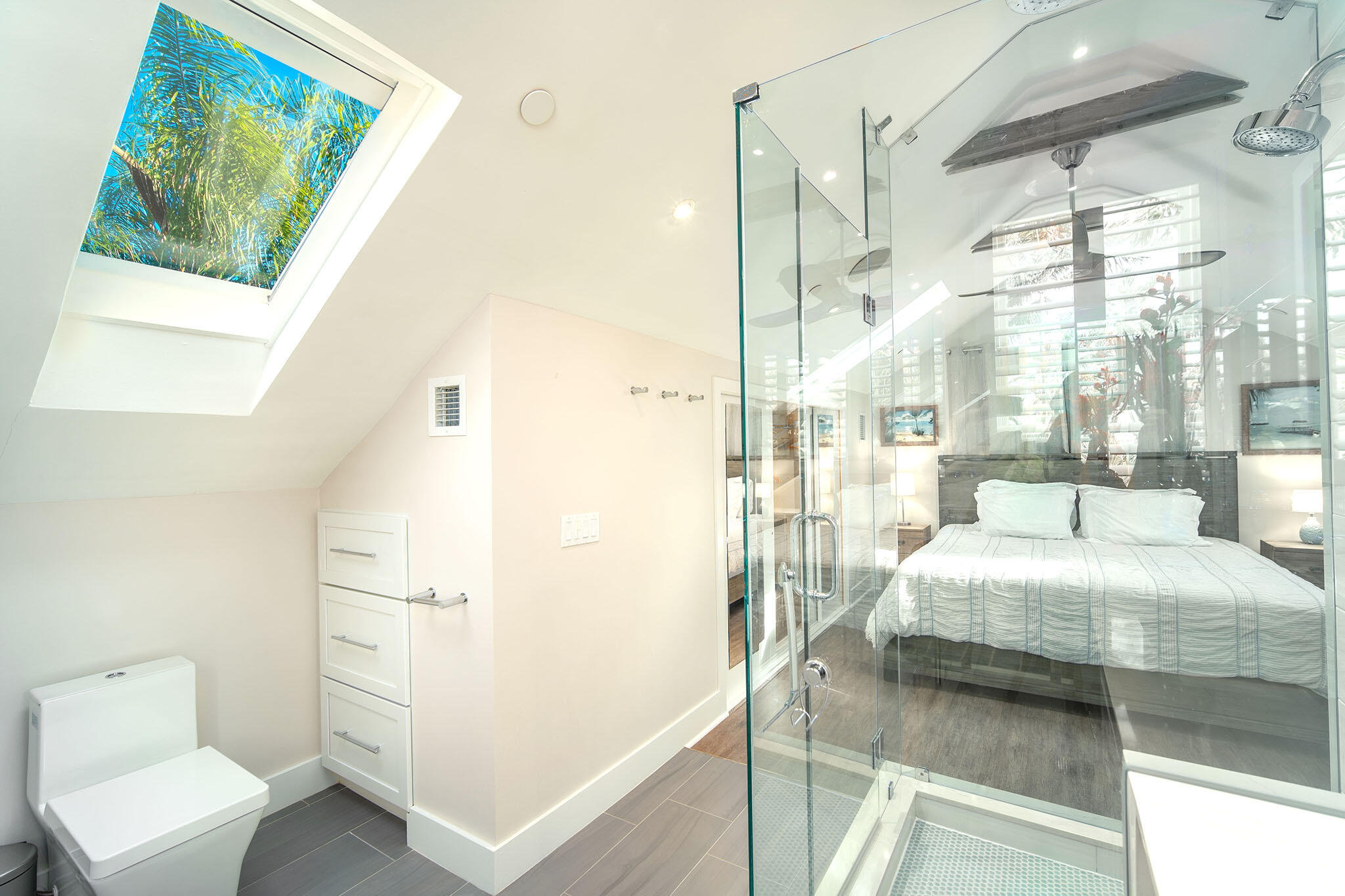 Key West, Florida 33040, United States, 5 Bedrooms Bedrooms, ,5 BathroomsBathrooms,Residential,Active,20335