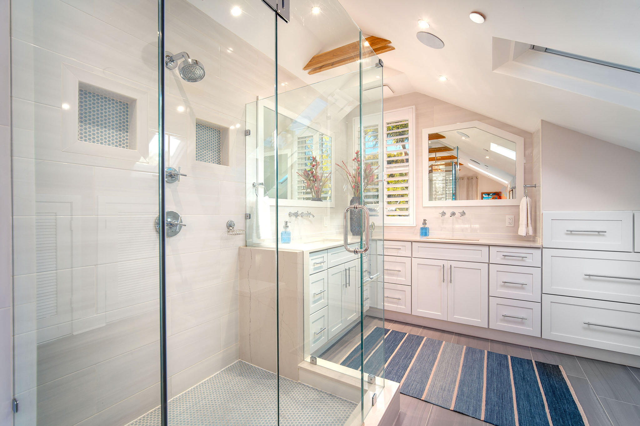 Key West, Florida 33040, United States, 5 Bedrooms Bedrooms, ,5 BathroomsBathrooms,Residential,Active,20335