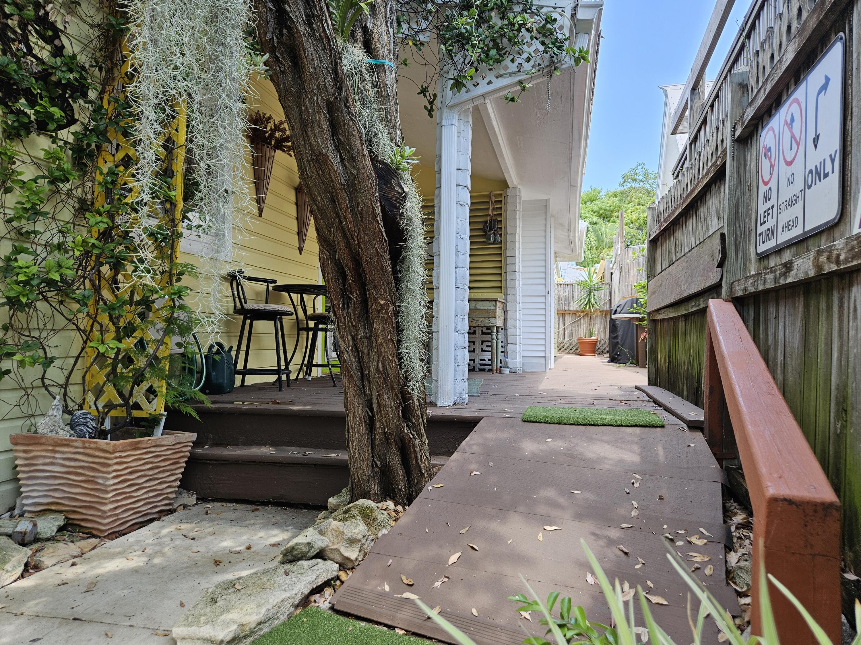 Key West, Florida 33040, United States, 3 Bedrooms Bedrooms, ,3 BathroomsBathrooms,Residential,Contingent,22717