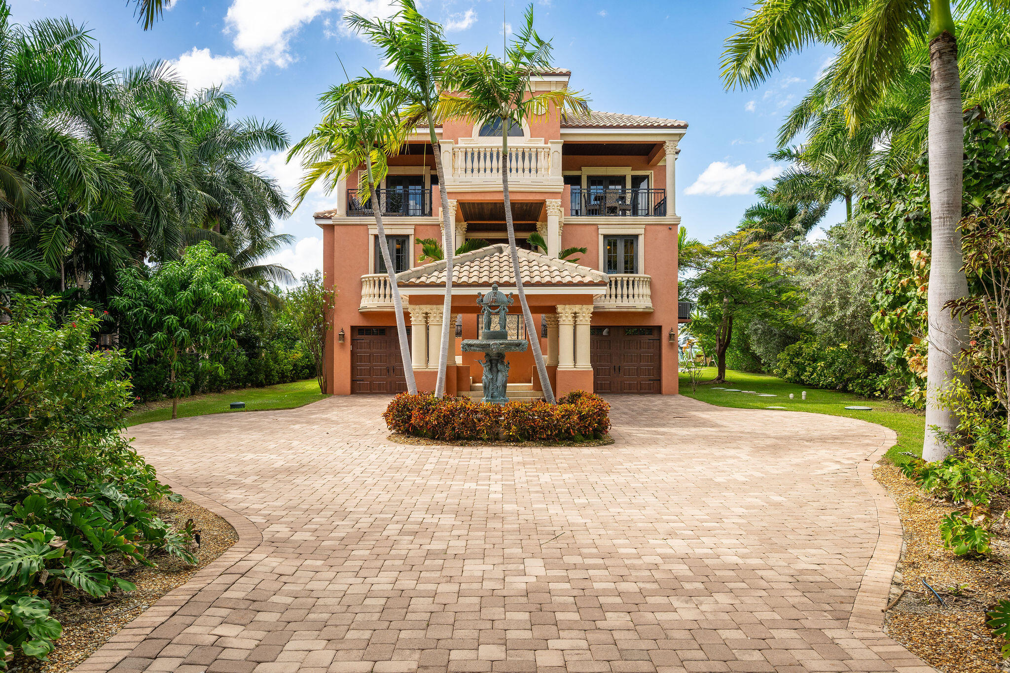 Shark Key, Florida 33040, United States, 4 Bedrooms Bedrooms, ,5 BathroomsBathrooms,Residential,Active,26323