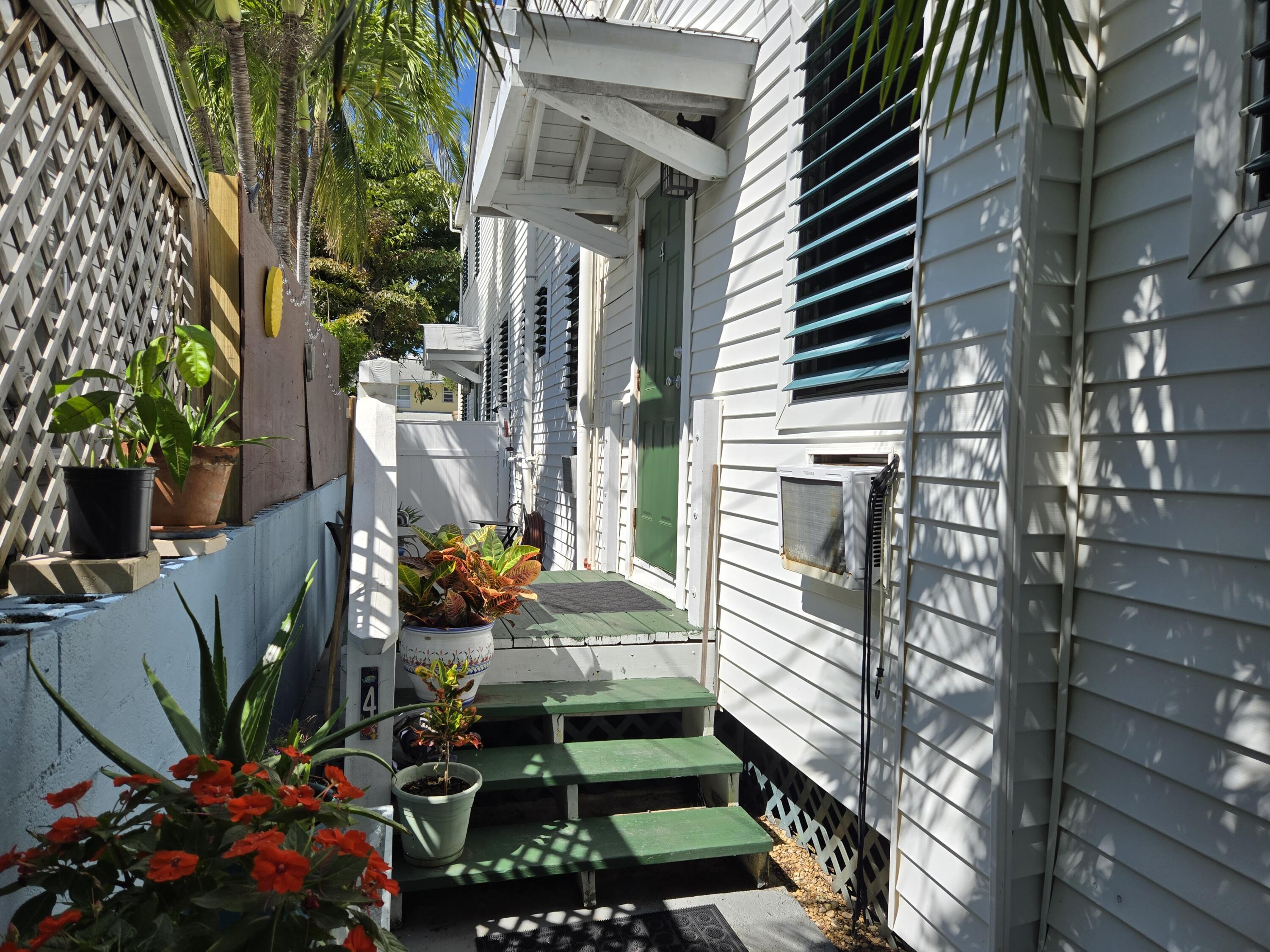 Key West, Florida 33040, United States, 1 Bedroom Bedrooms, ,1 BathroomBathrooms,Residential,Active,227197