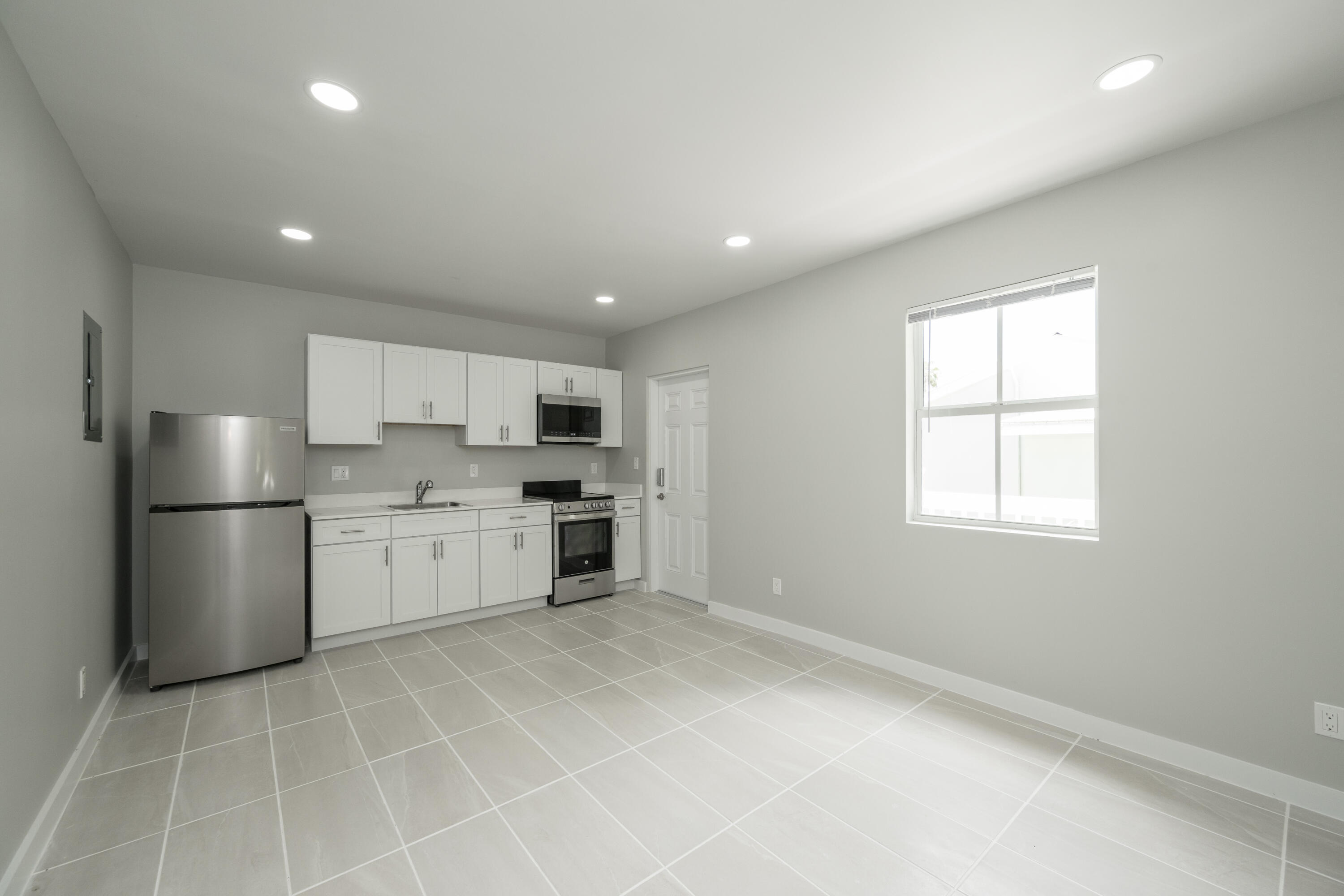 Key West, Florida 33040, United States, 10 Bedrooms Bedrooms, ,9 BathroomsBathrooms,Commercial,Active,55539