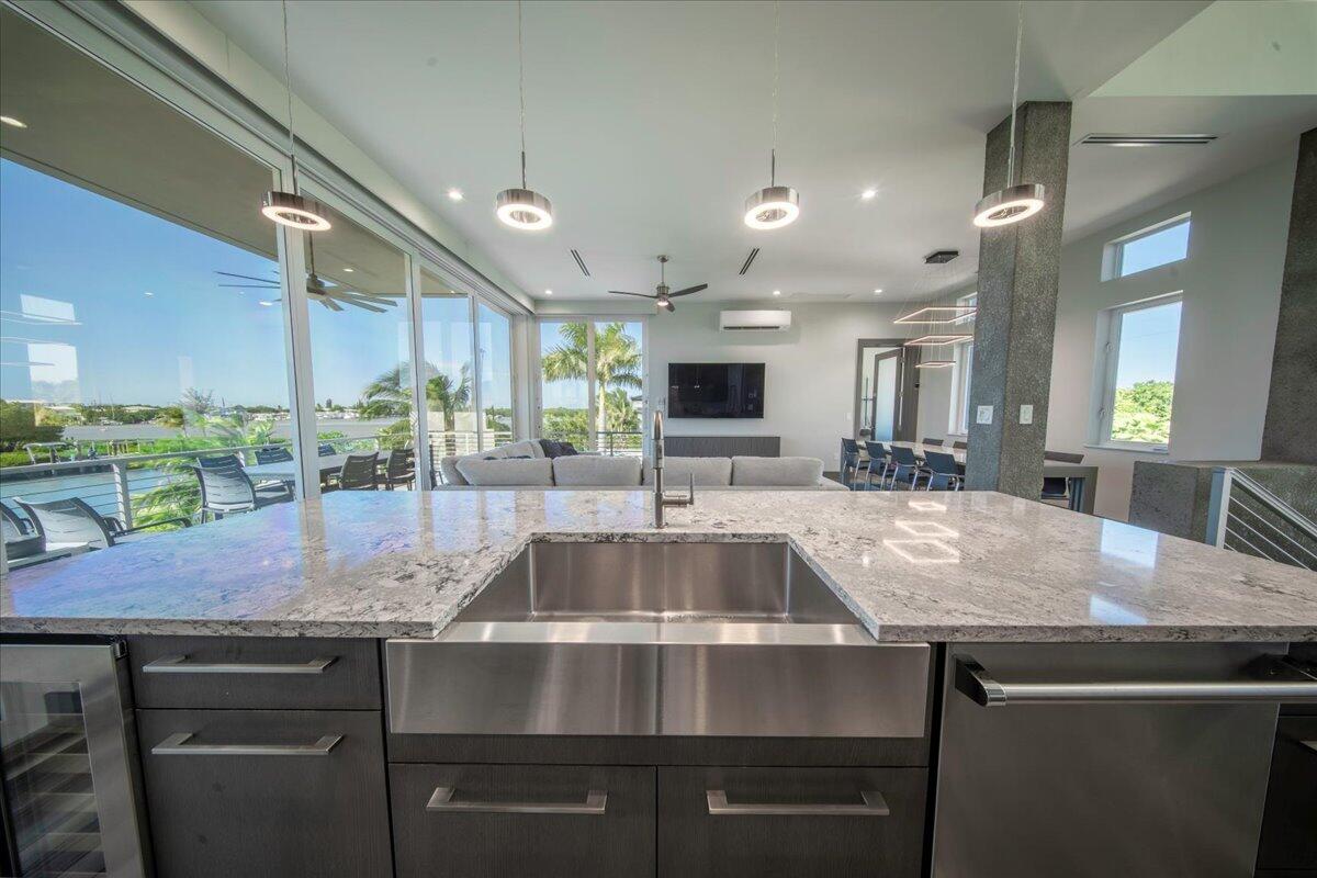 Marathon, Florida, 33050, United States, 3 Bedrooms Bedrooms, ,3 BathroomsBathrooms,Residential,Active,1998583