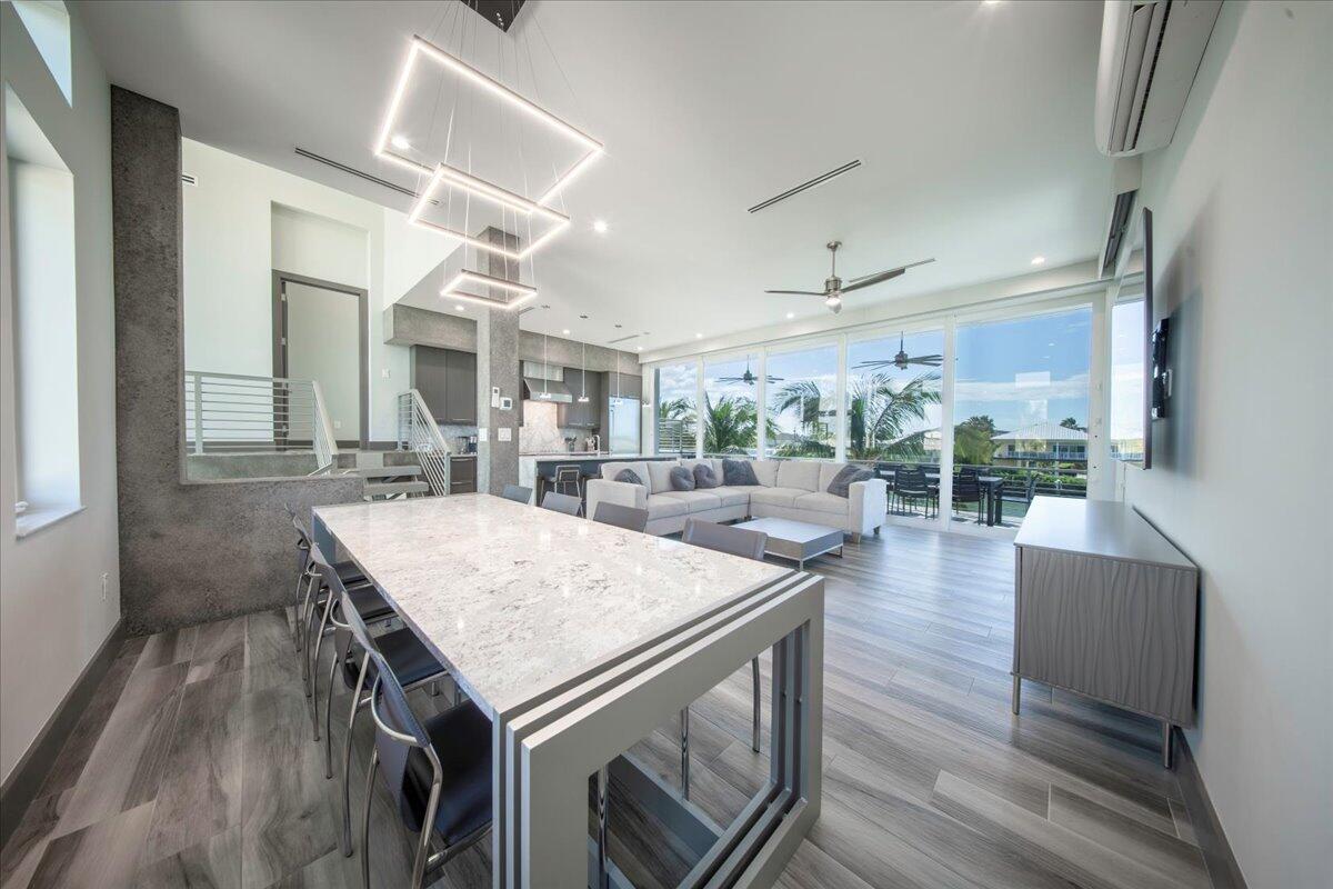 Marathon, Florida, 33050, United States, 3 Bedrooms Bedrooms, ,3 BathroomsBathrooms,Residential,Active,1998583