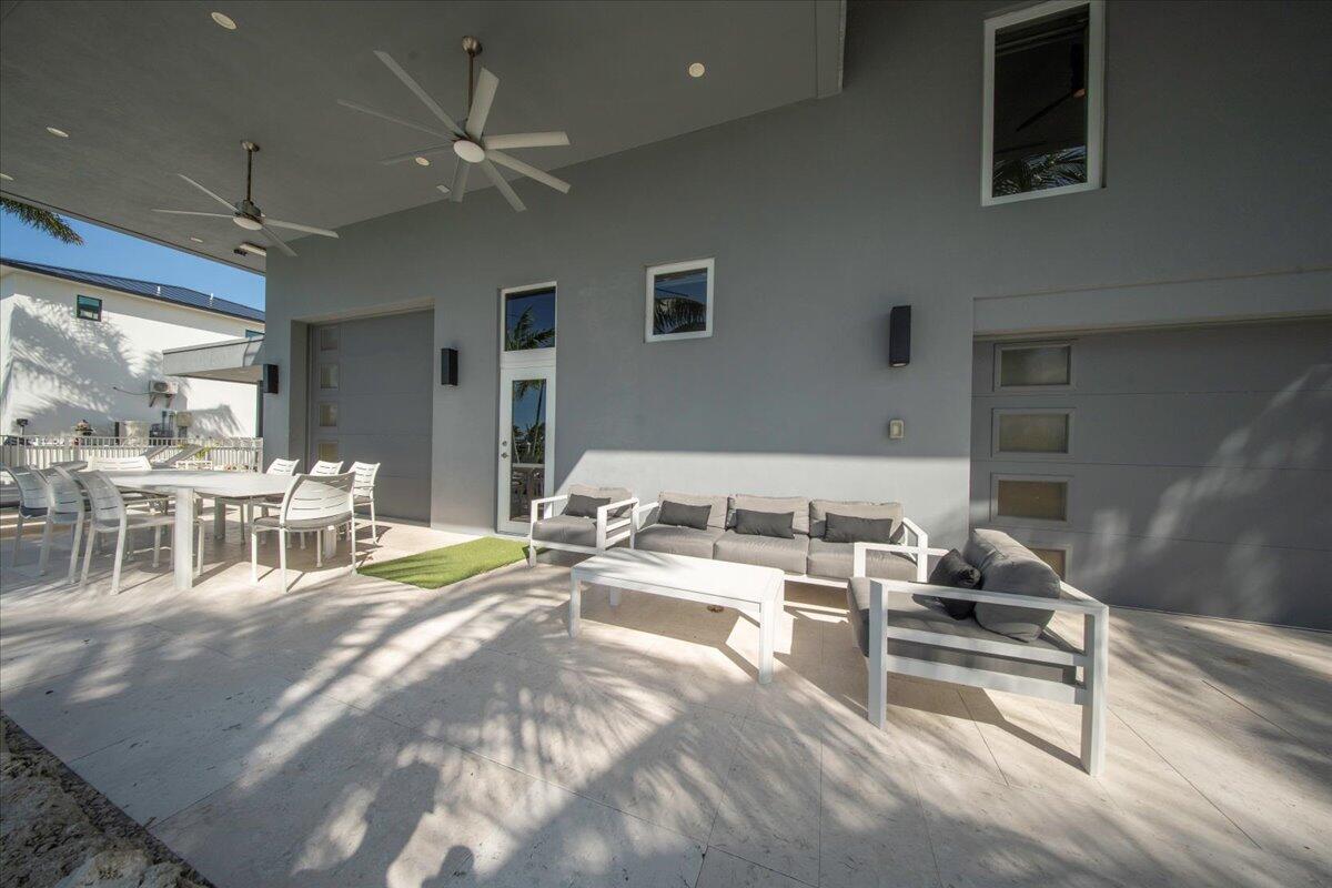 Marathon, Florida, 33050, United States, 3 Bedrooms Bedrooms, ,3 BathroomsBathrooms,Residential,Active,1998583