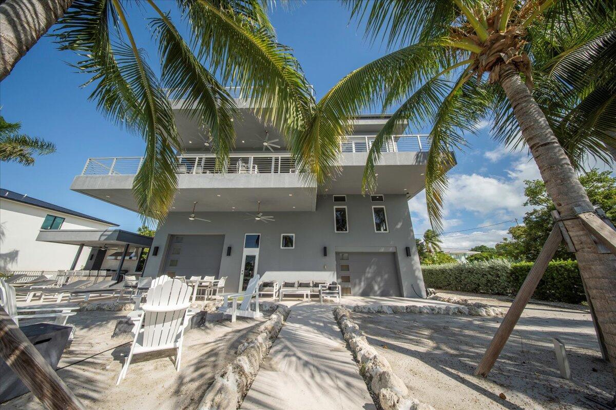 Marathon, Florida, 33050, United States, 3 Bedrooms Bedrooms, ,3 BathroomsBathrooms,Residential,Active,1998583