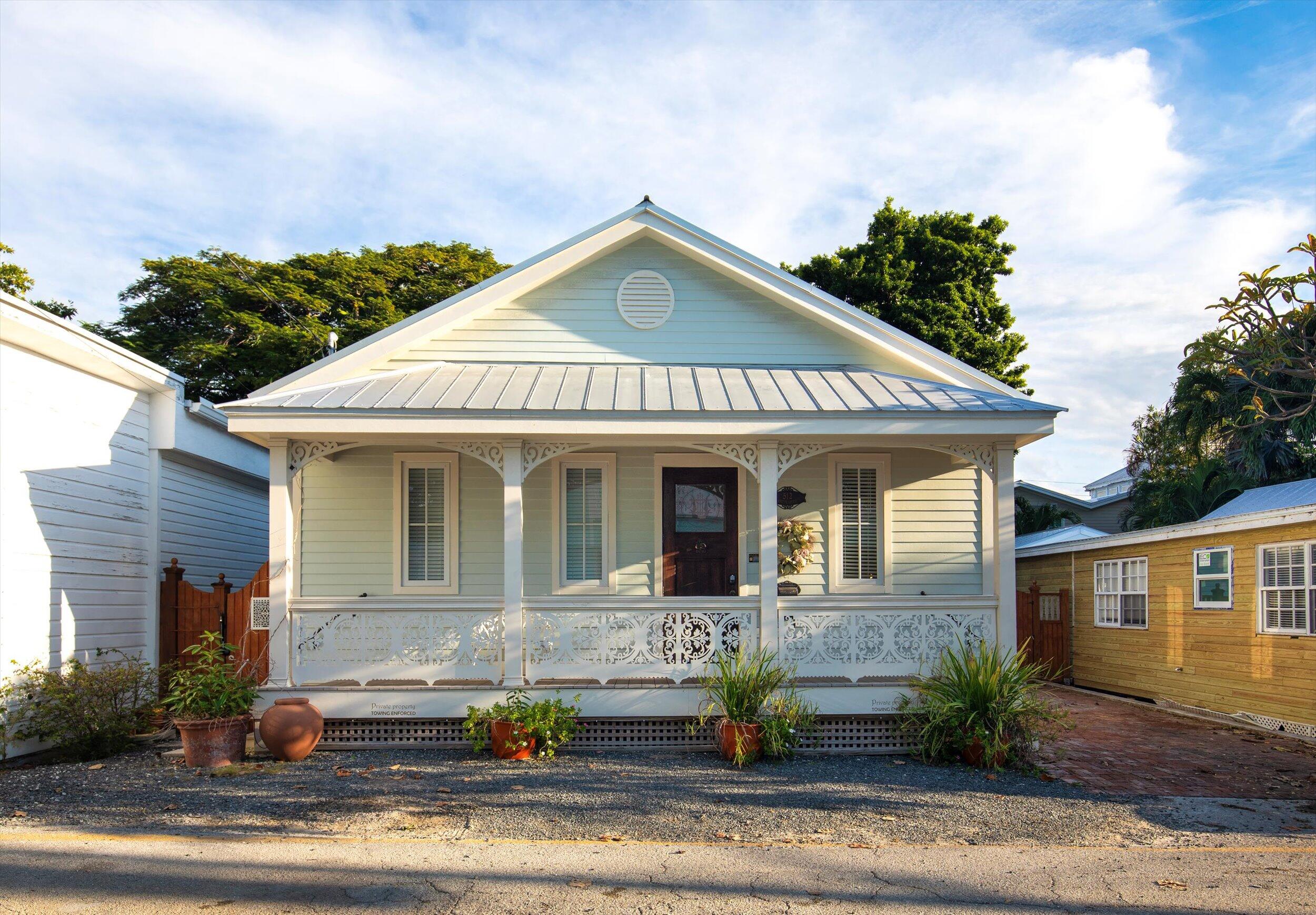 Key West, Florida 33040, United States, 2 Bedrooms Bedrooms, ,3 BathroomsBathrooms,Residential,Active,238192