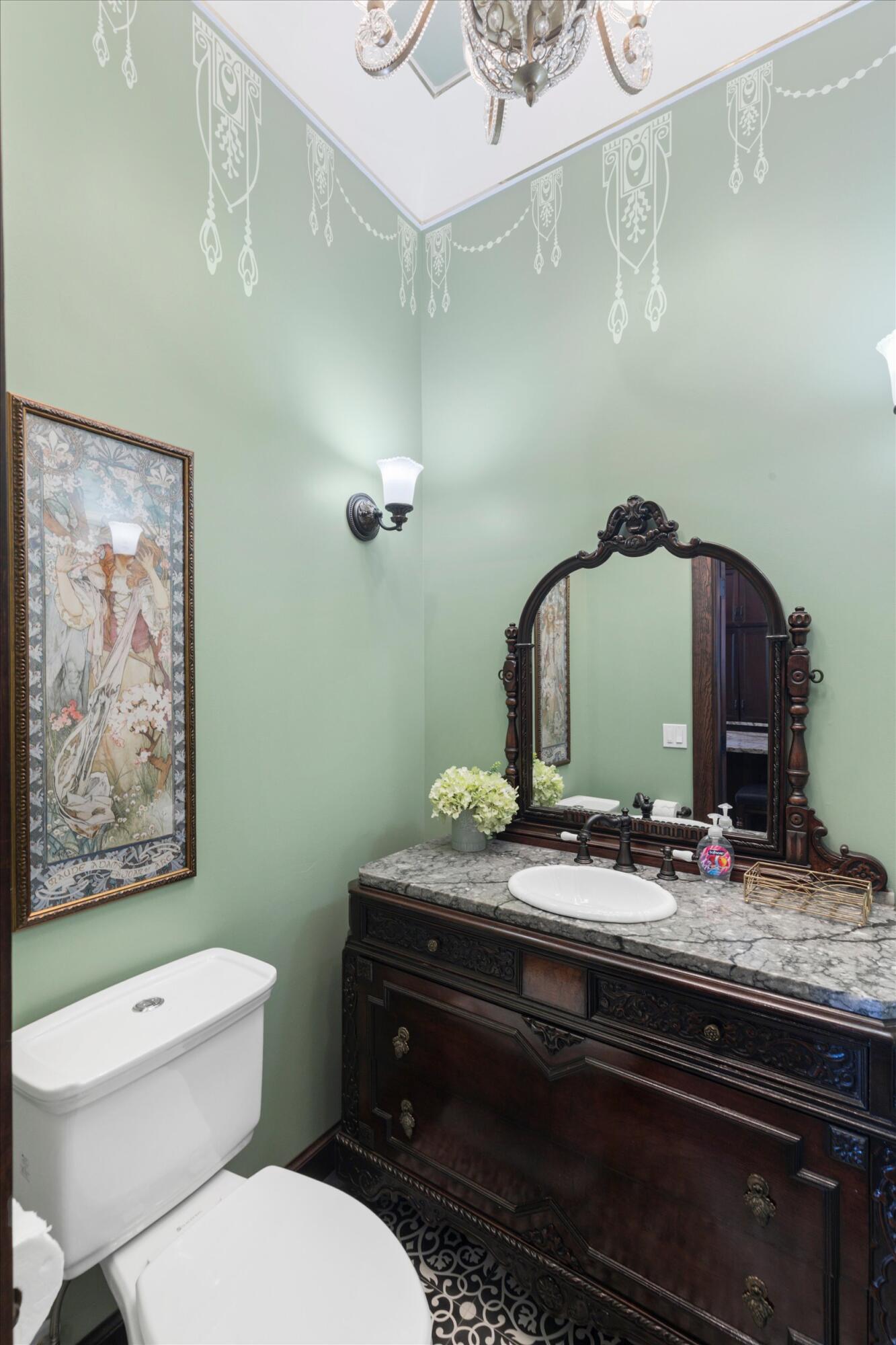 Key West, Florida 33040, United States, 2 Bedrooms Bedrooms, ,3 BathroomsBathrooms,Residential,Active,238192